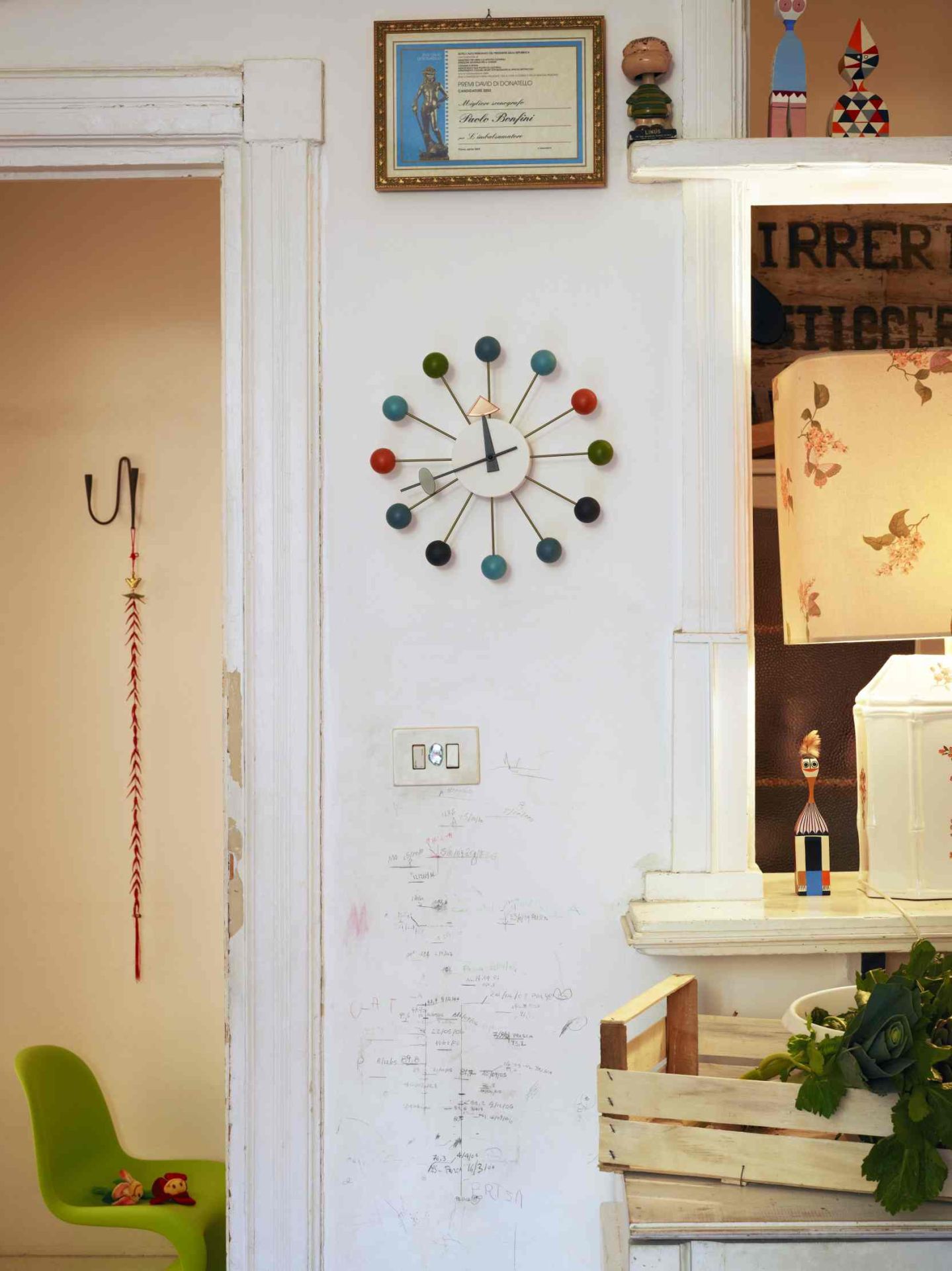 Ball Clock wall clock - multicoloured Vitra SINGLE PIECE