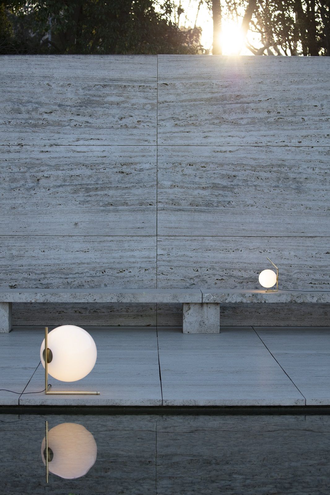 IC T3 Table lamp brass Flos