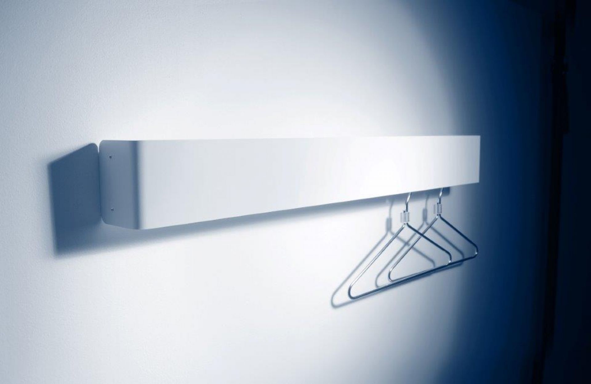Radius II coat rack LED