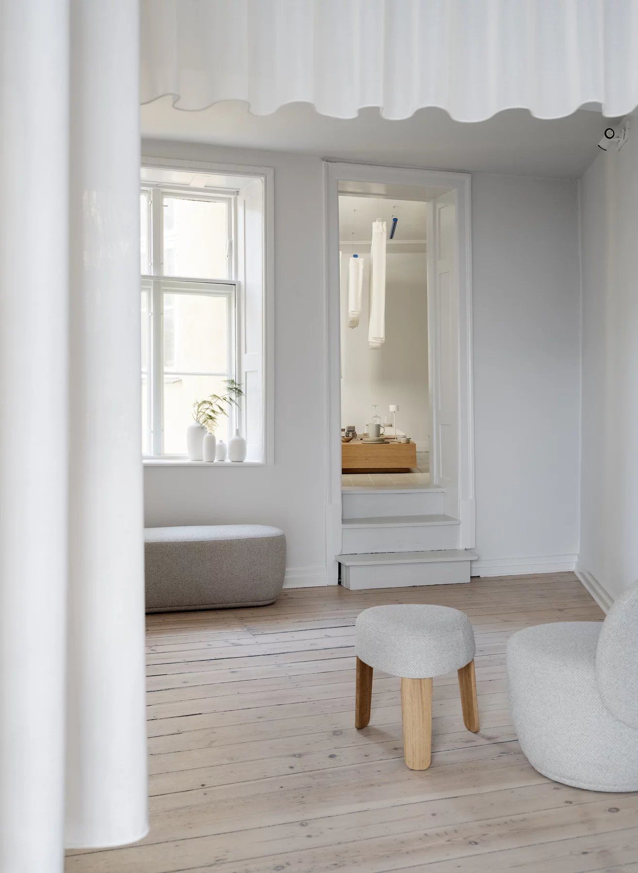 Kuon 2-seater sofa Blomus Boucla - Shitake 