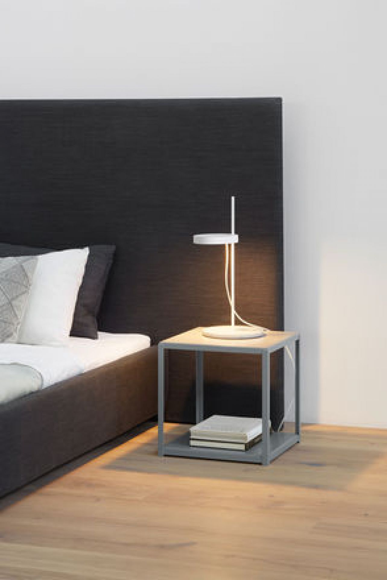 LT06 Palo table lamp e15