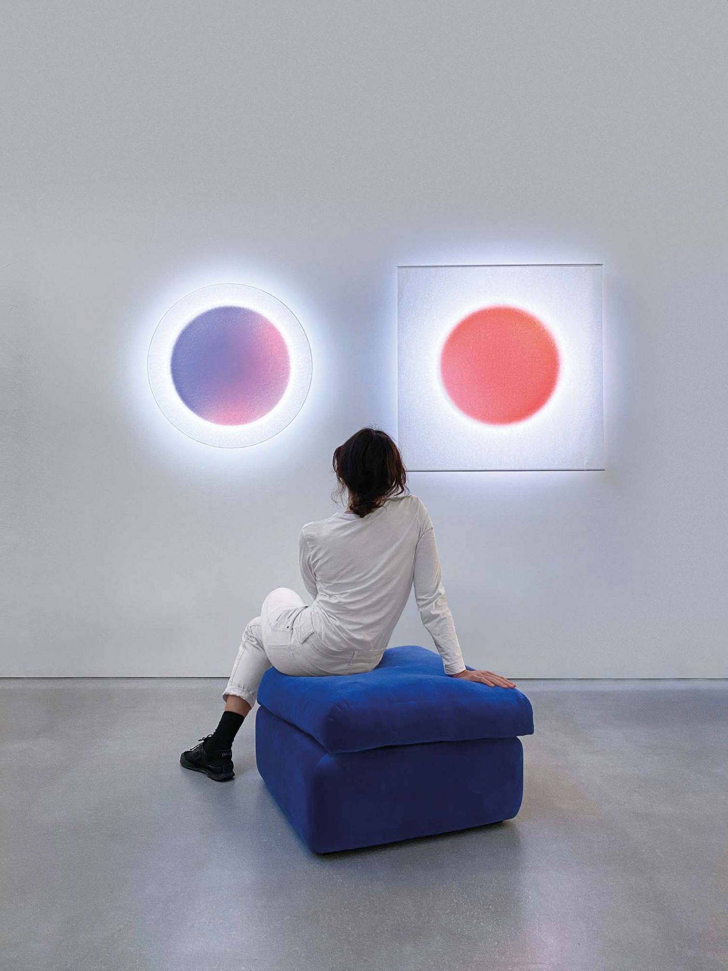 Moodmoon Round Wall Light Ingo Maurer