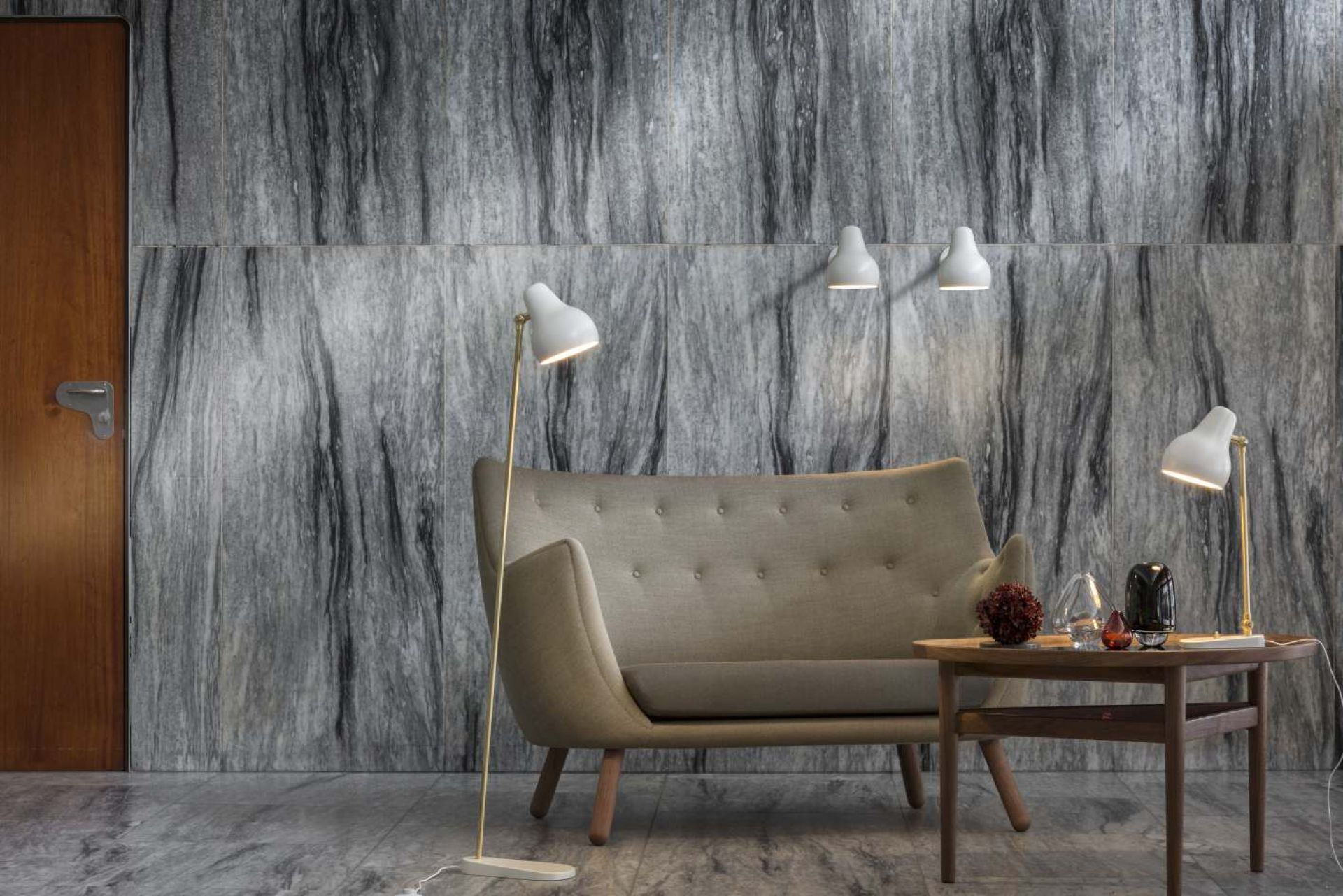 VL38 Floor lamp Louis Poulsen Black