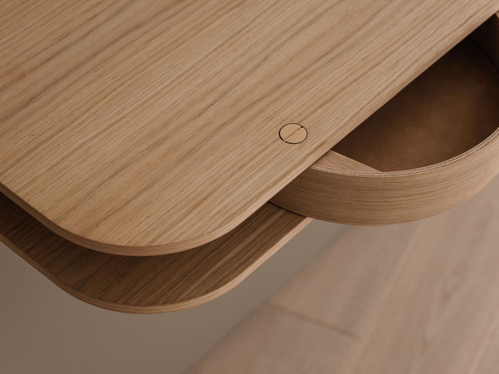 Valet wall console smoked oak Northern