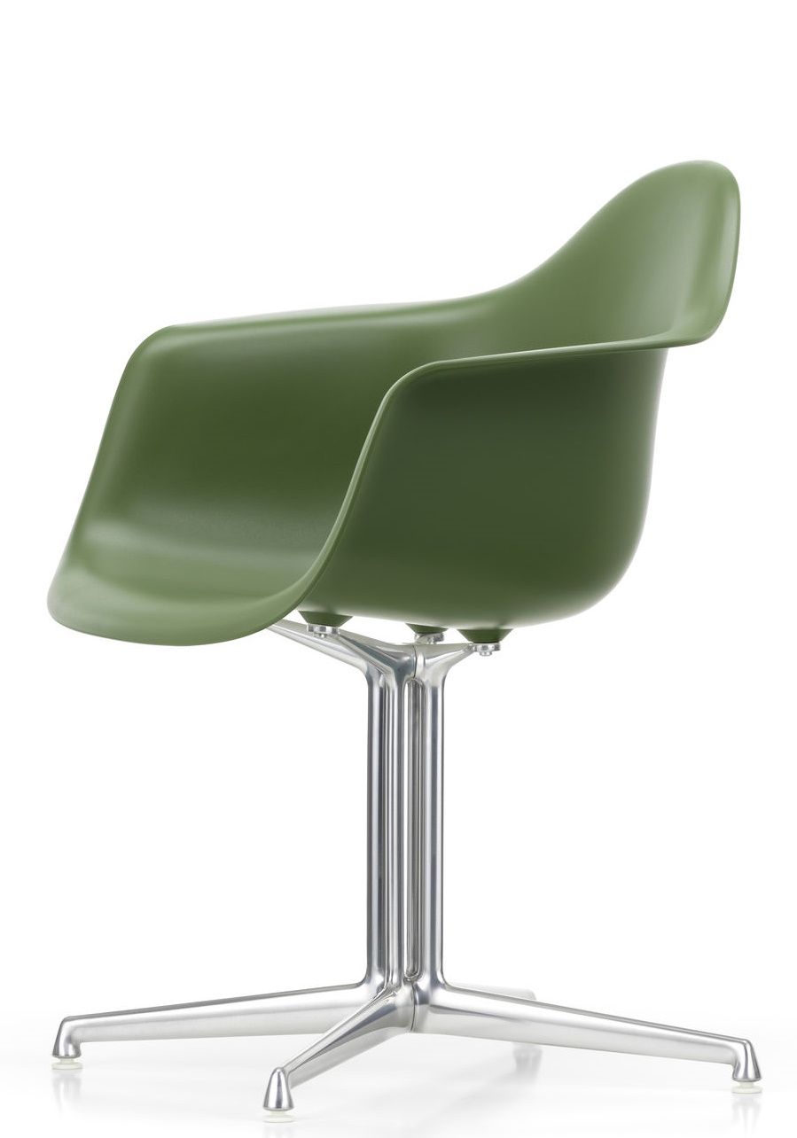 Eames Plastic Arm Chair DAL Chair Vitra