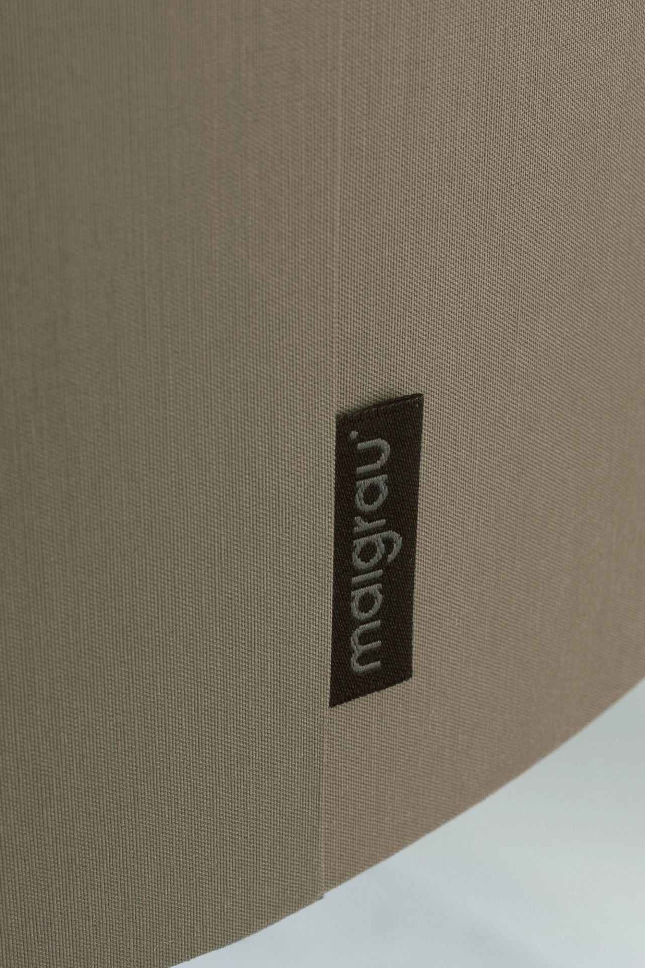 Luca floor lamp natural oak / white Maigrau