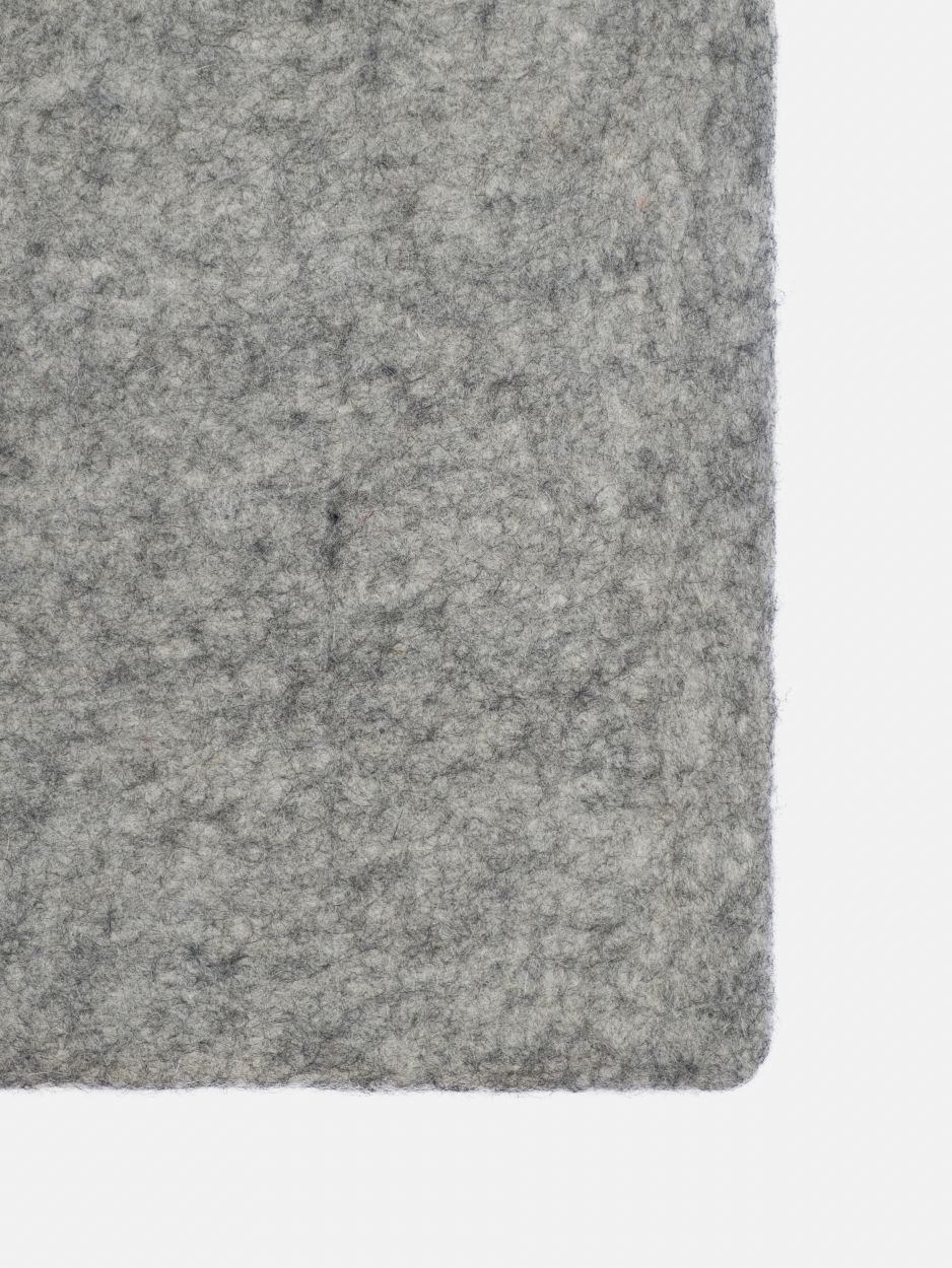 Mono Rectangular Felt Rug 180 x 260 cm myfelt Carl (mottled grey)