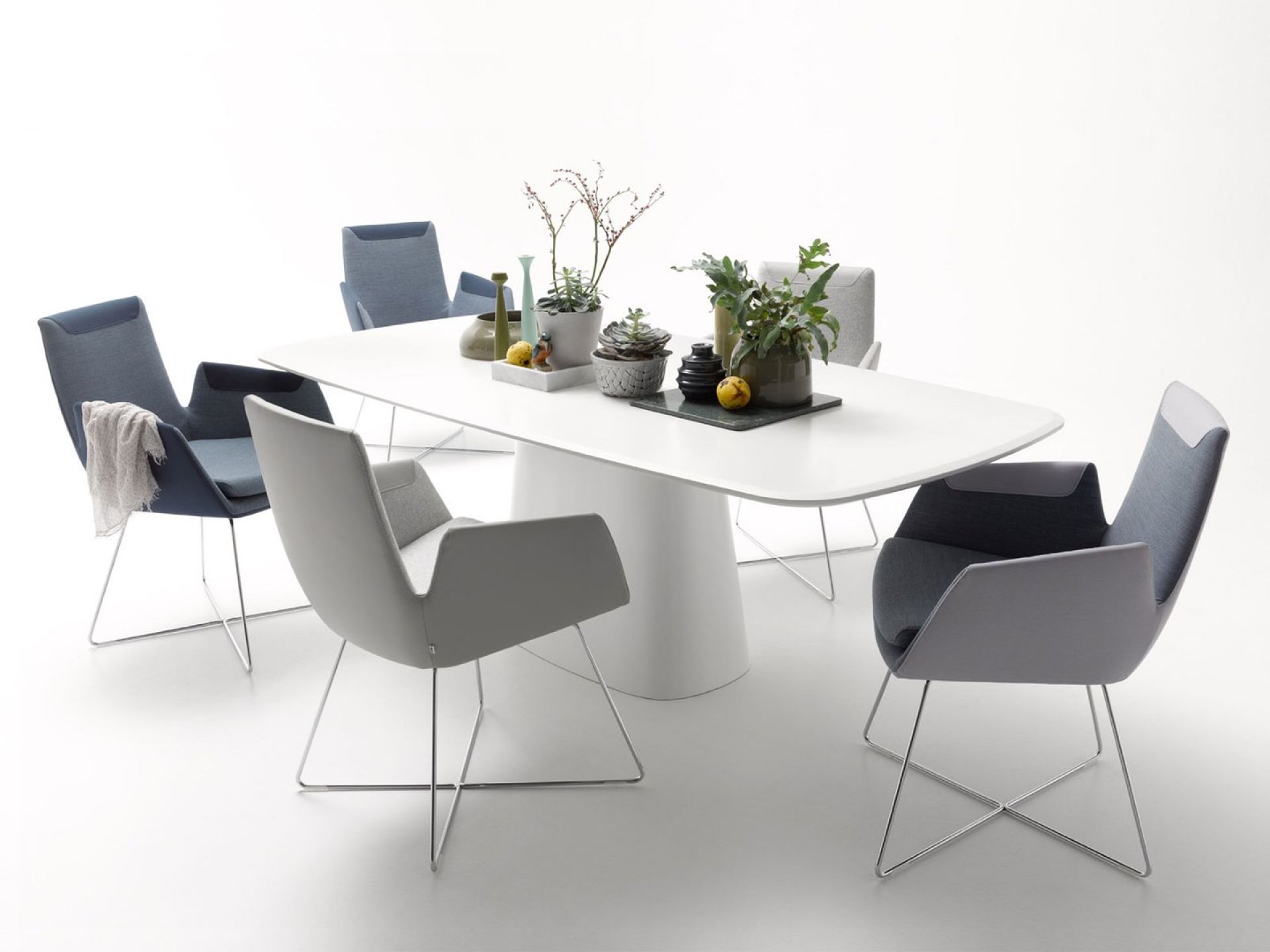 Conic table Cor