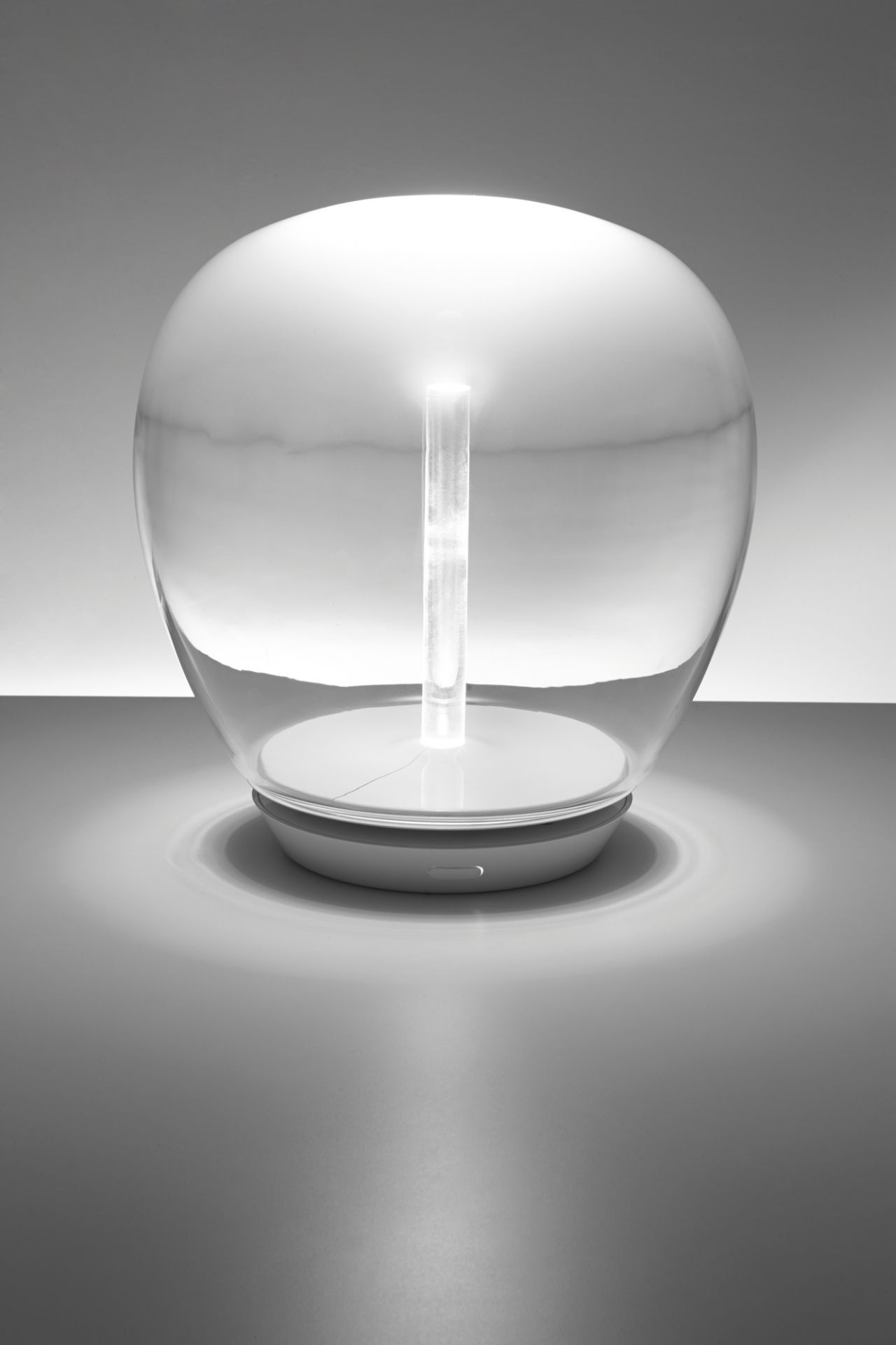 Empatia 26 table lamp Artemide