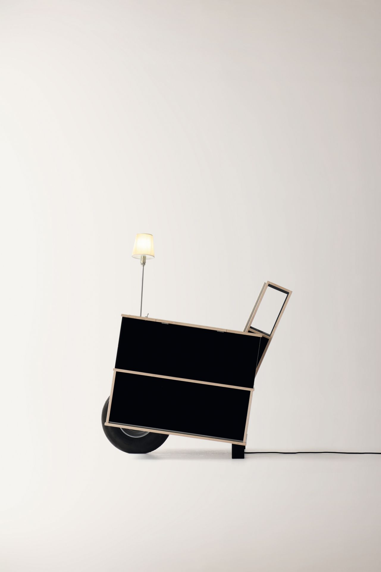 Bookinist mobile reading chair Nils Holger Moormann