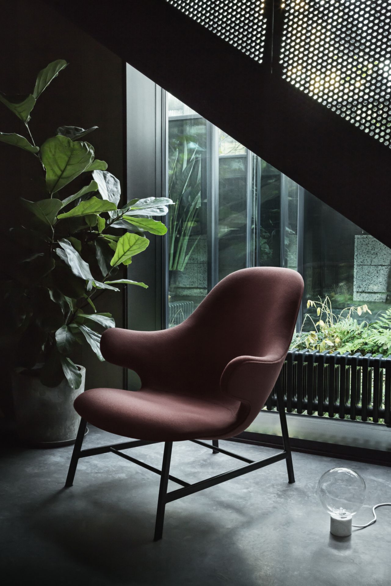Catch JH14 Lounge armchair AndTradition