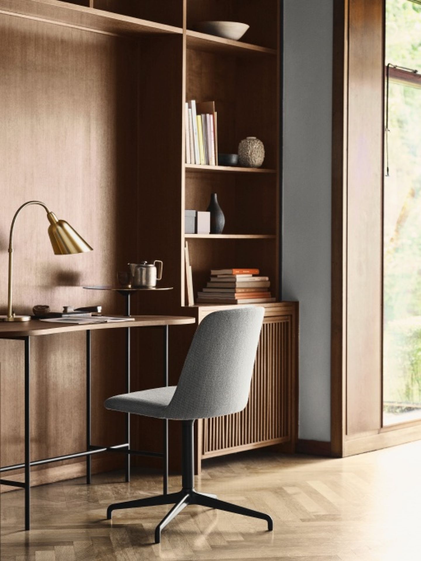 Palette JH9 Secretary / Desk AndTradition   