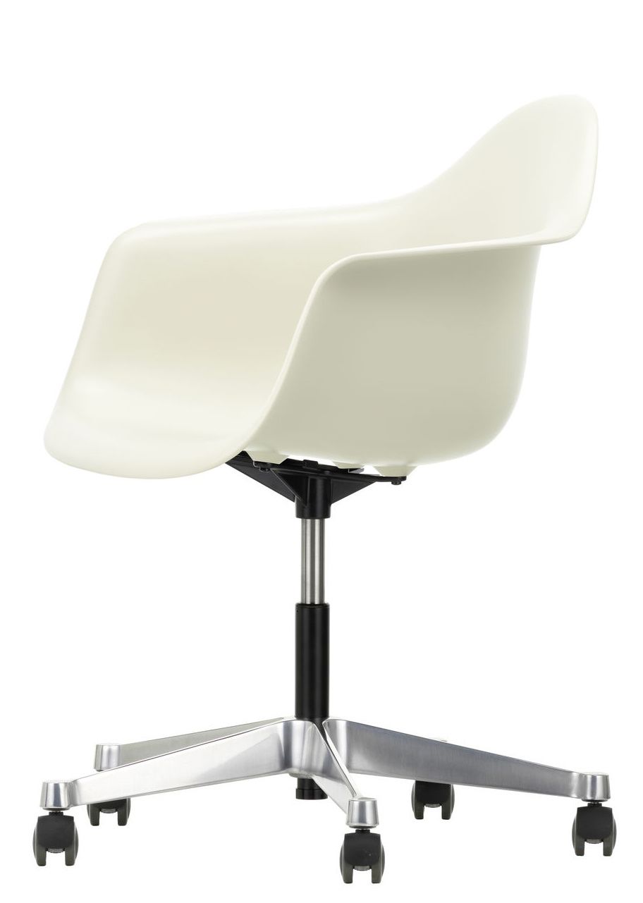 Eames Plastic Arm Chair PACC Chair Vitra