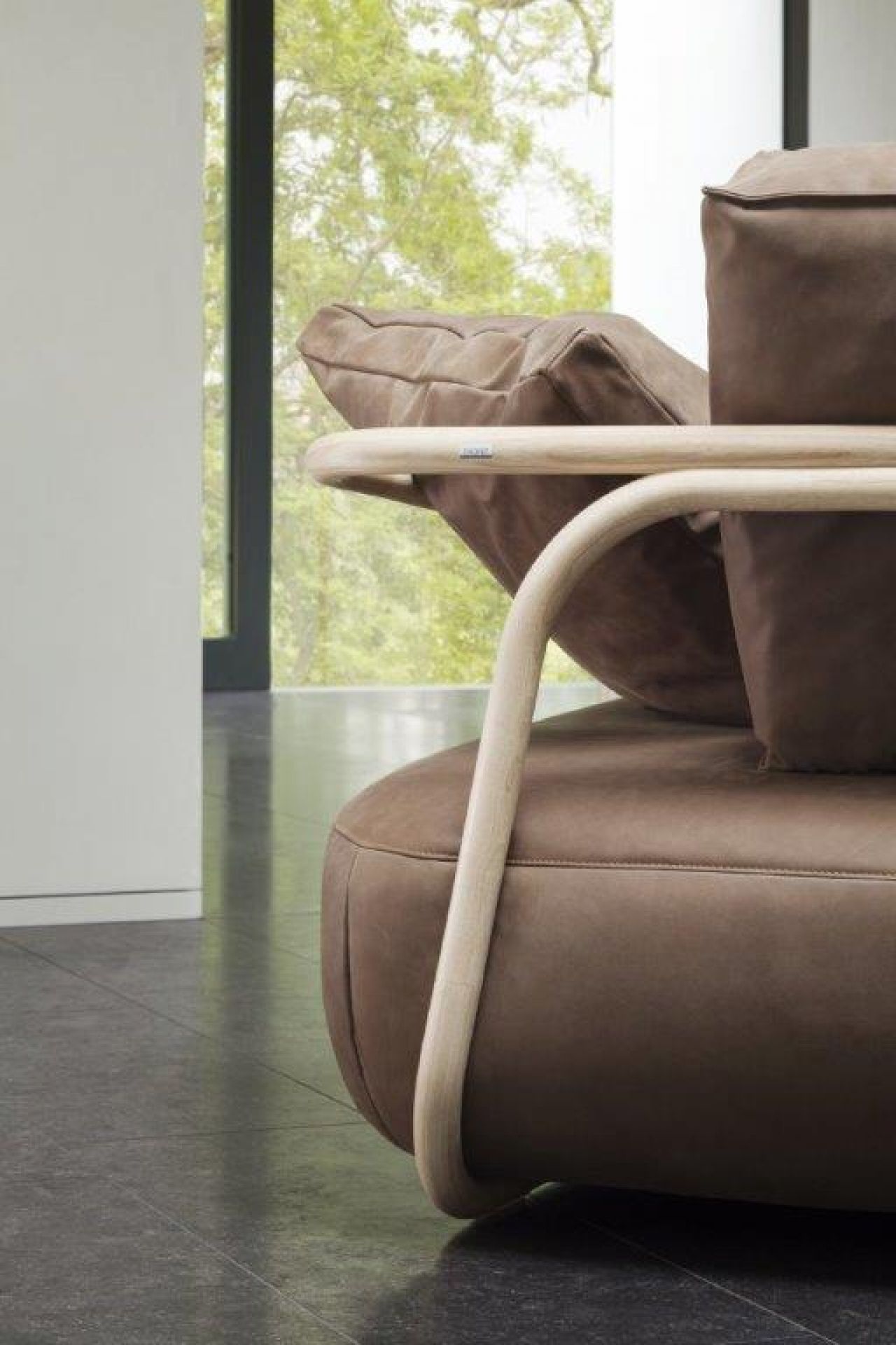 2002 bentwood sofa Thonet