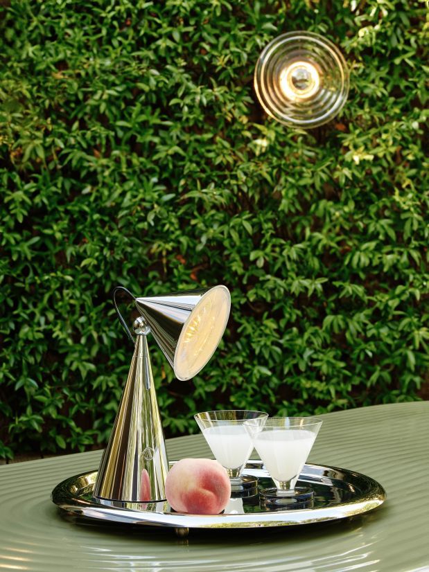 Pose rechargeable LED table lamp Putty Tom Dixon