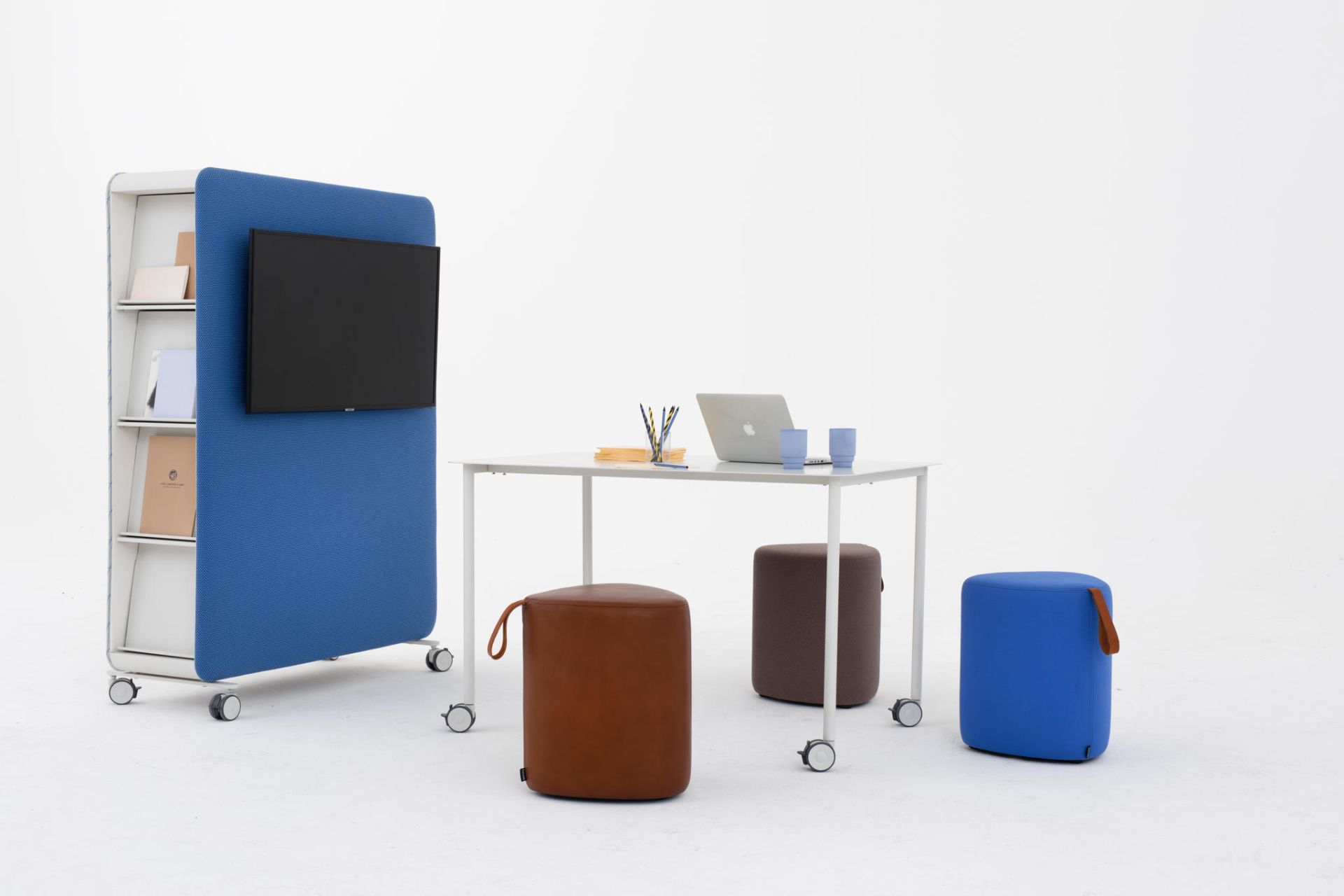 Pillow Space acoustic / room divider Cascando