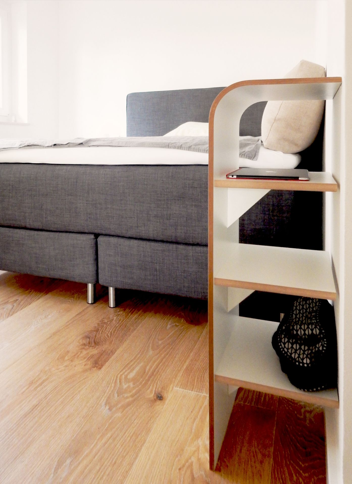 Schuh shoe shelf Tojo