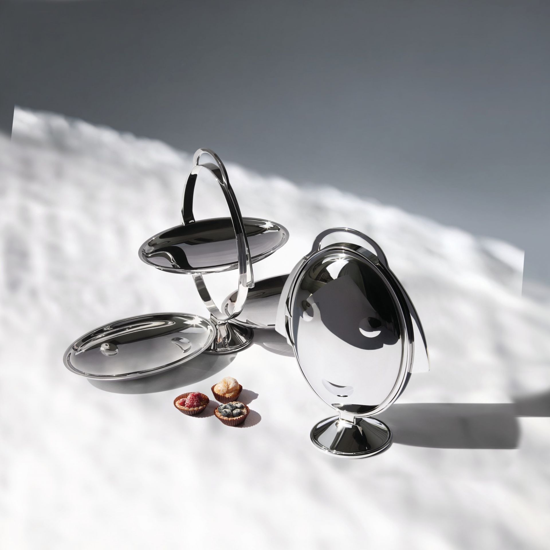 Anna Gong foldable etagere Alessi