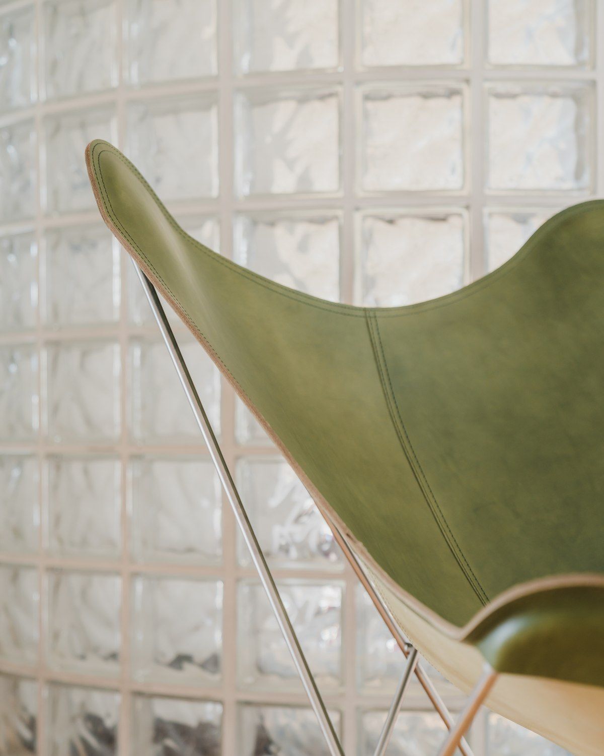 Pampa Mariposa Butterfly Armchair Cuero Pampa Mariposa Butterfly Armchair Cuero