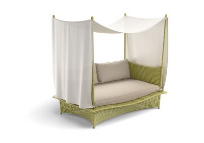 Daydream Daybed with Cushion Dedon