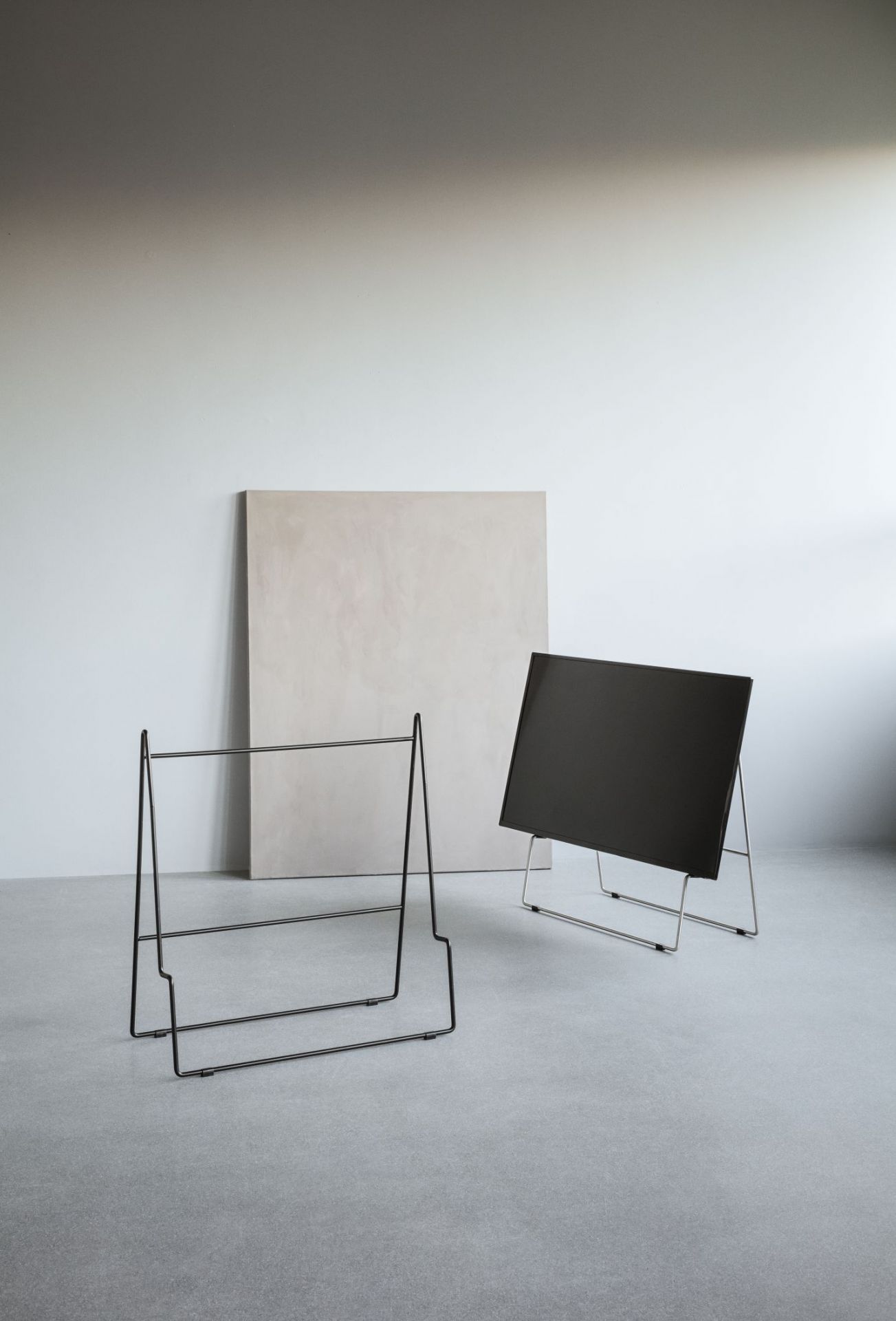 Carry TV Stand Black Eva Solo
