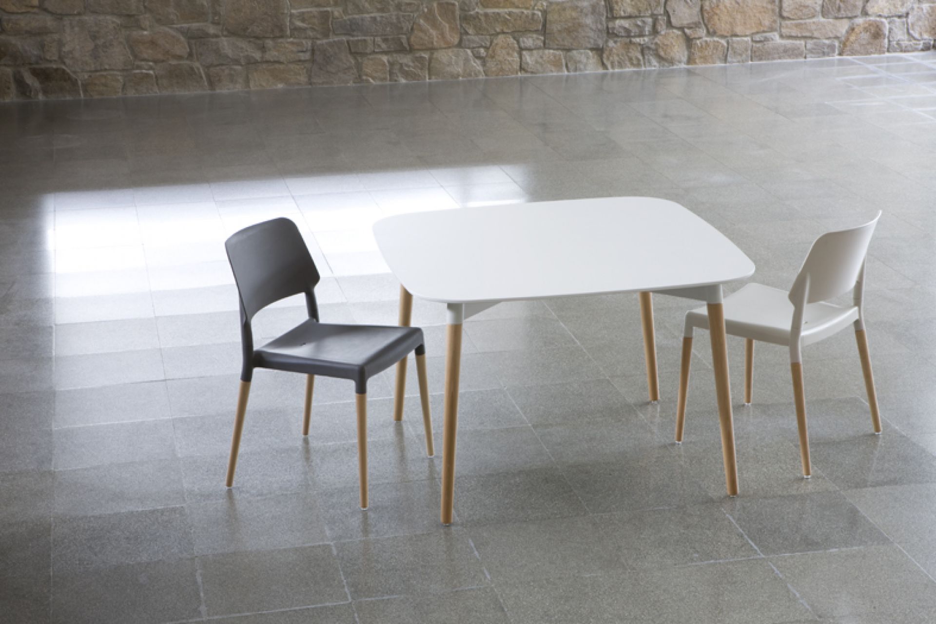 Belloch Cuadrada / Rectangular Dining table Santa & Cole