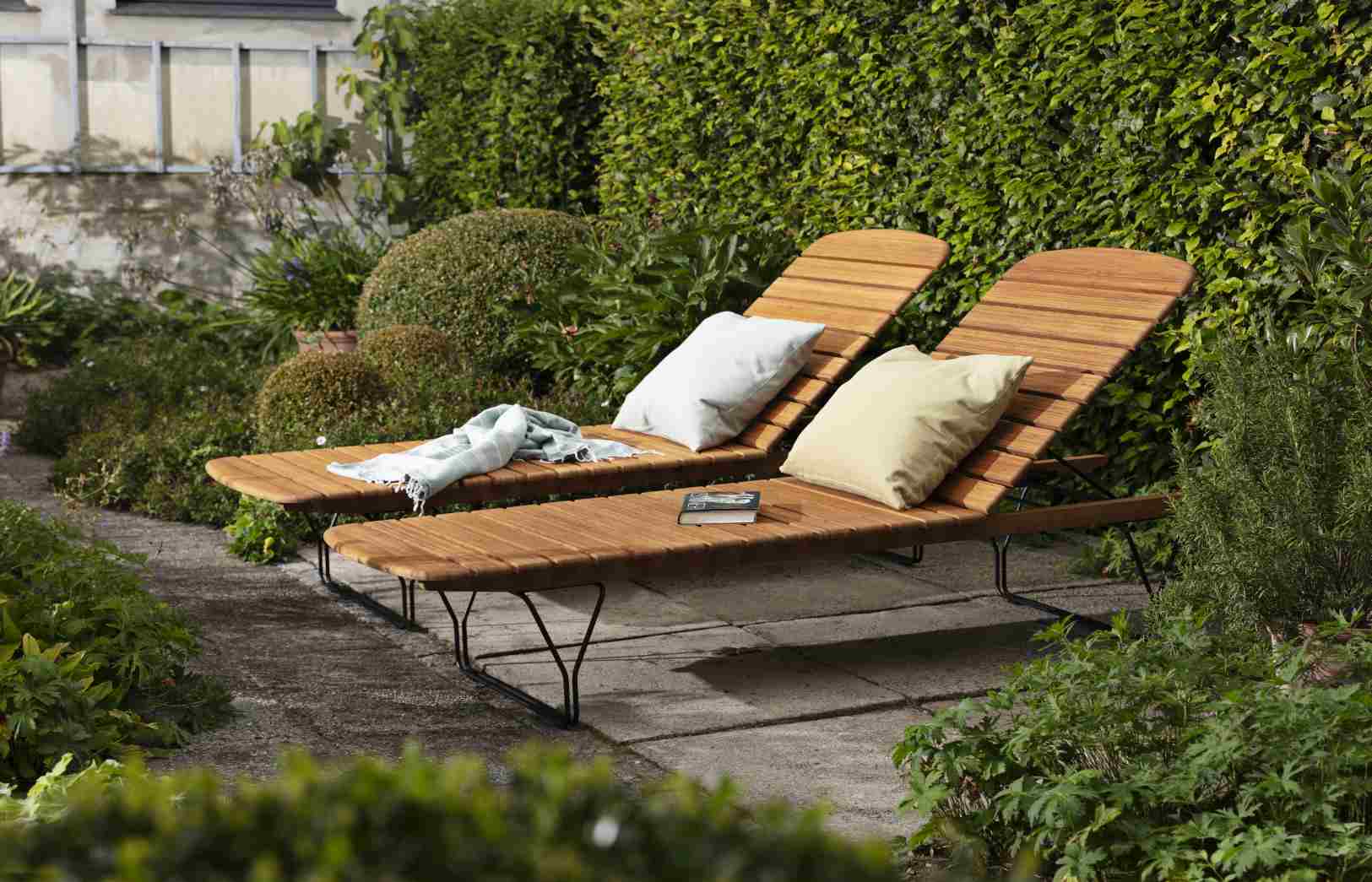 Molo Outdoor Sunbed Houe