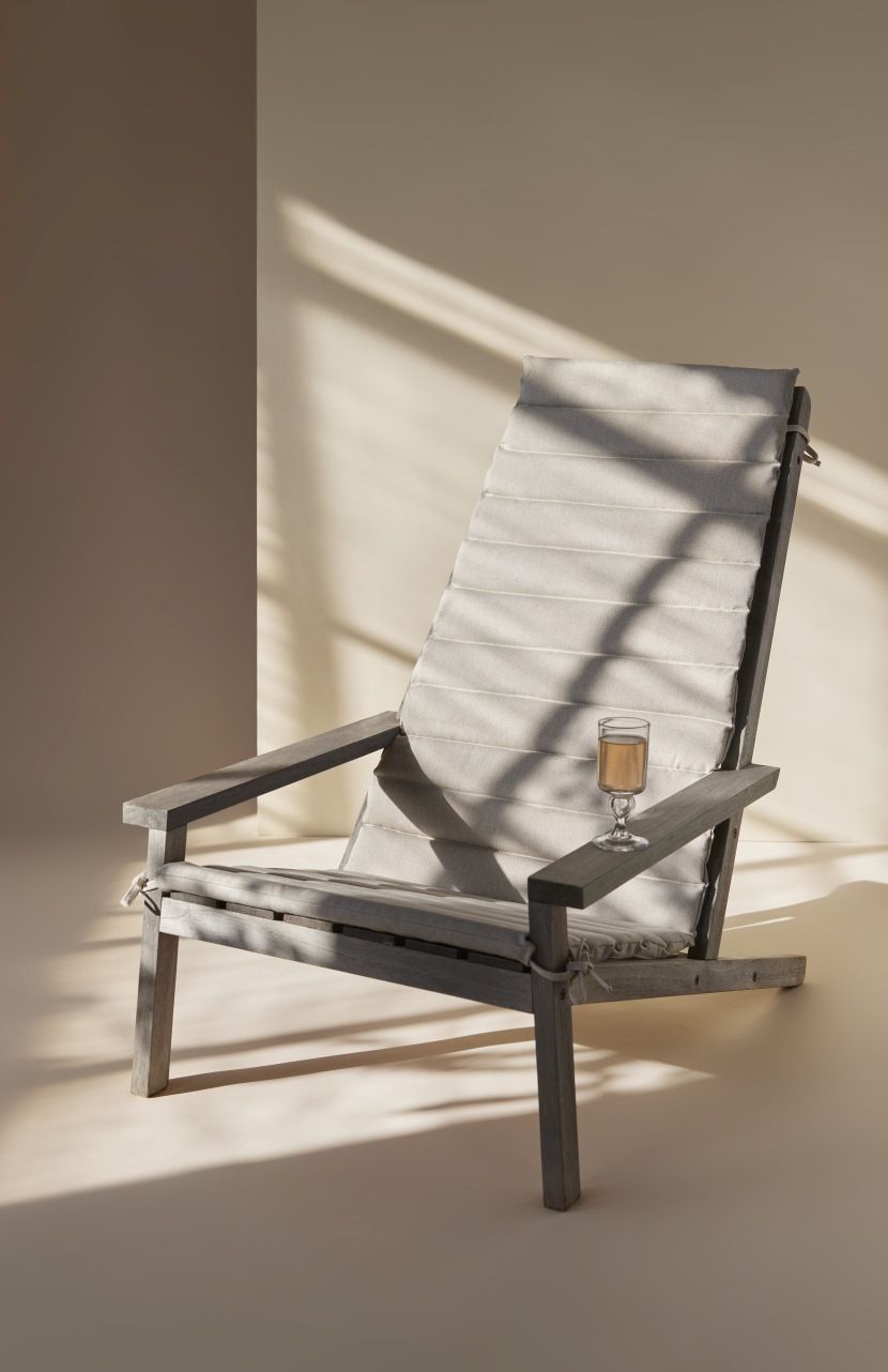 Between Lines seat cushion for outdoor deckchair Skagerak by Fritz Hansen