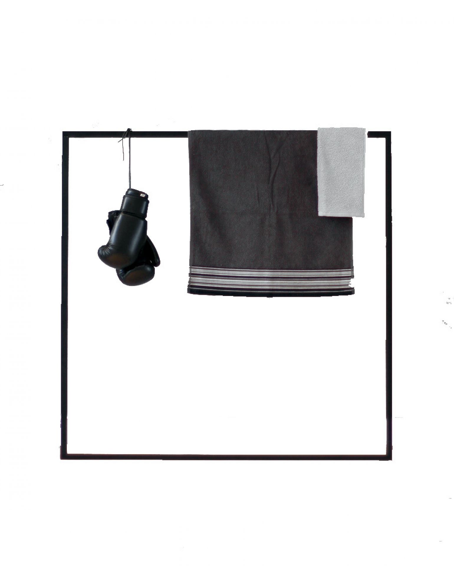 Little Leano leaning valet stand Roomsafari