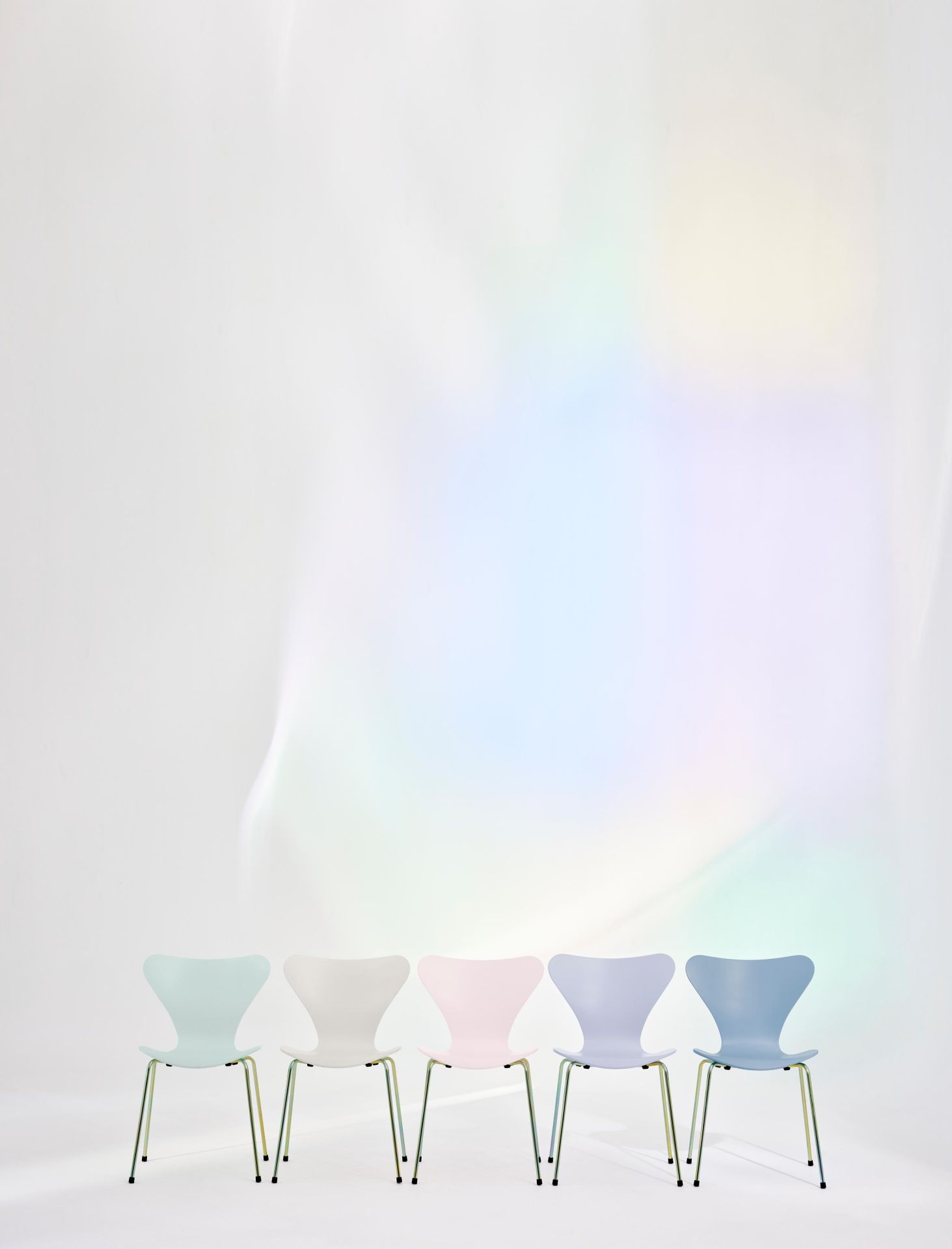 Sevener / Series Chair 3107 Fritz Hansen Ever the Sevener LIMITED EDITION