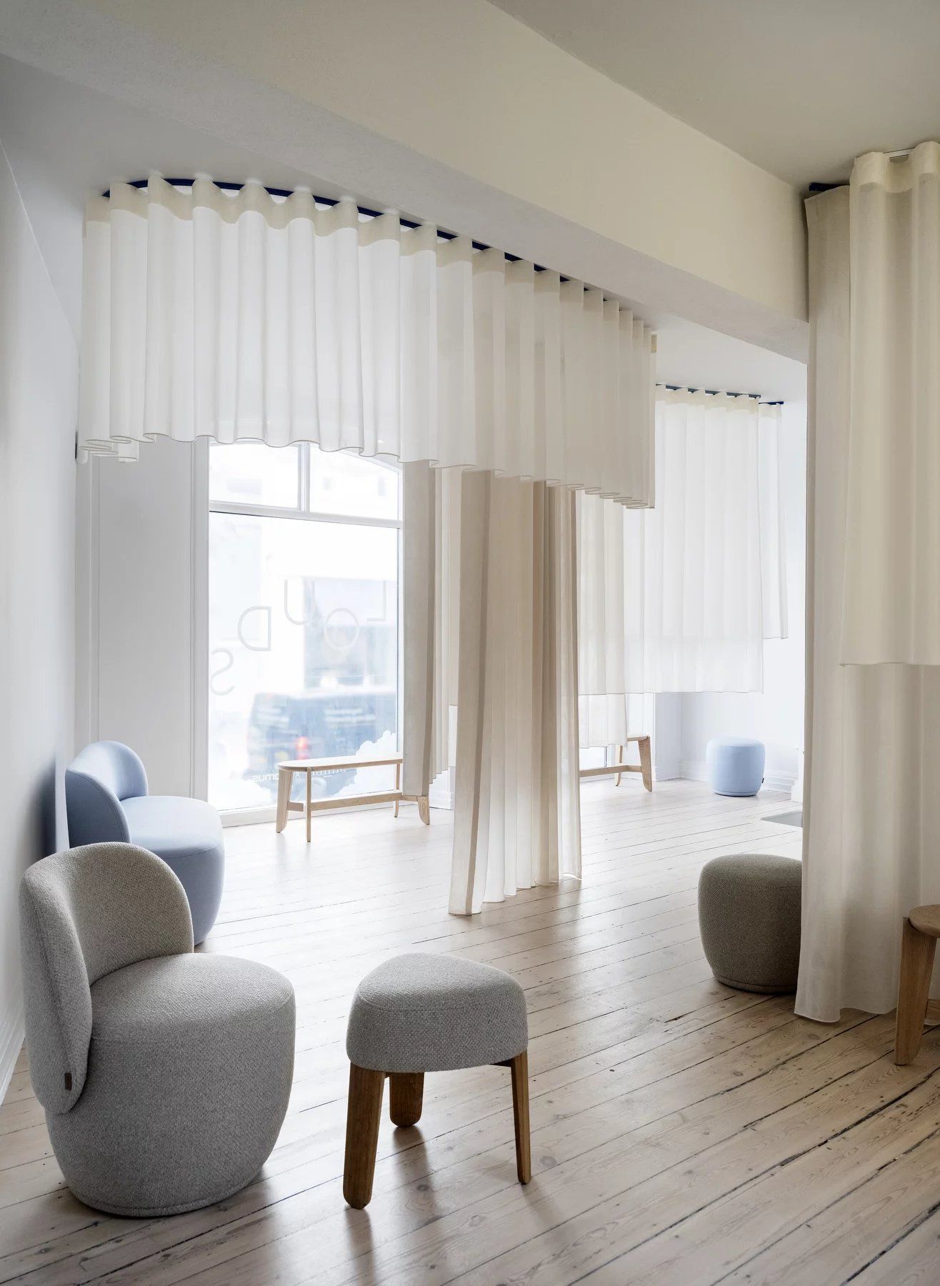 Kuon 2-seater sofa Blomus Boucla - Shitake 
