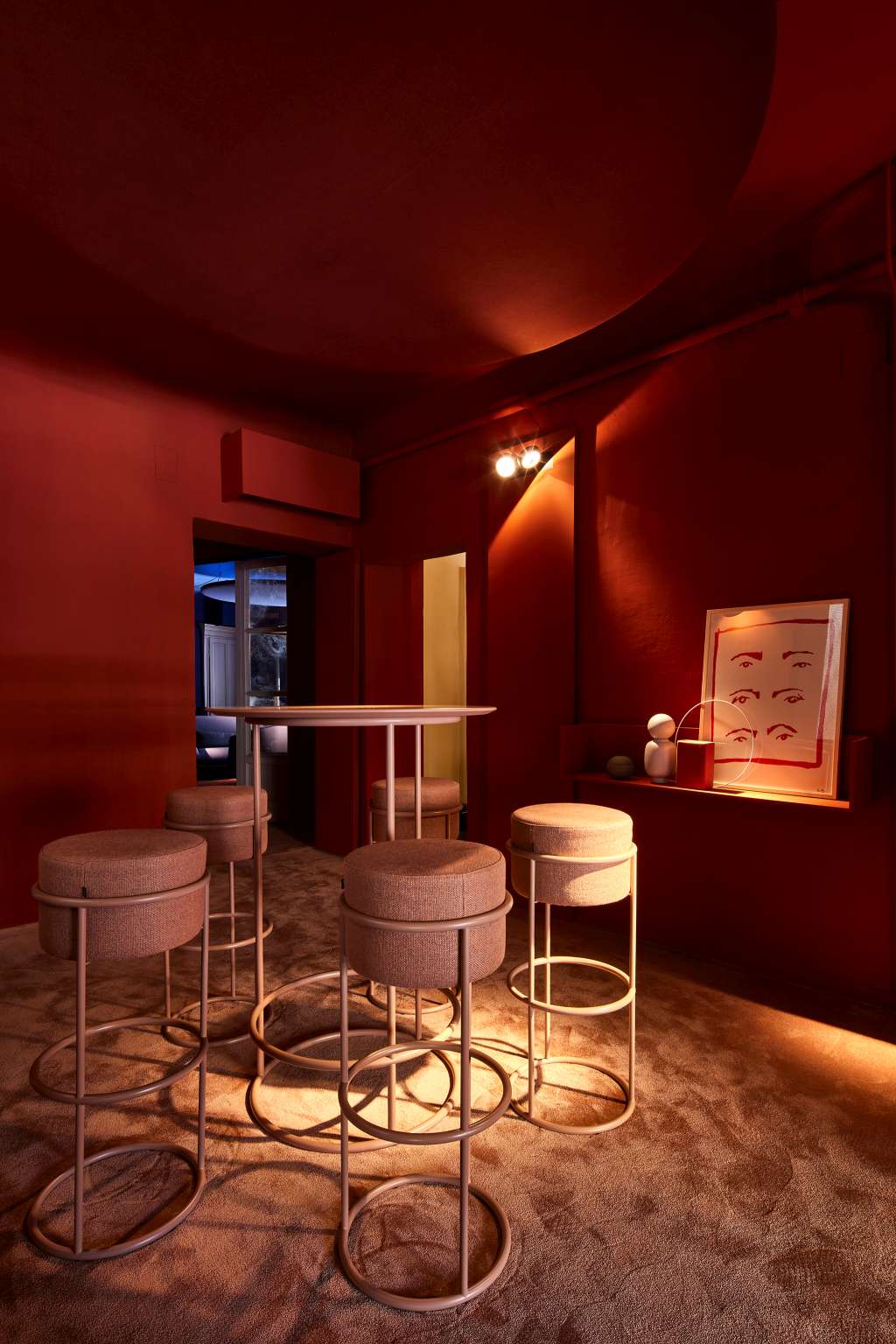 Drop Bar Table Cor