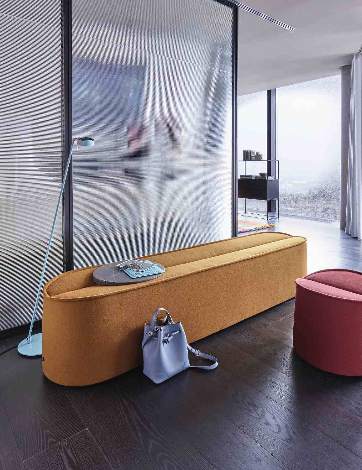 Nenou Stool Cor