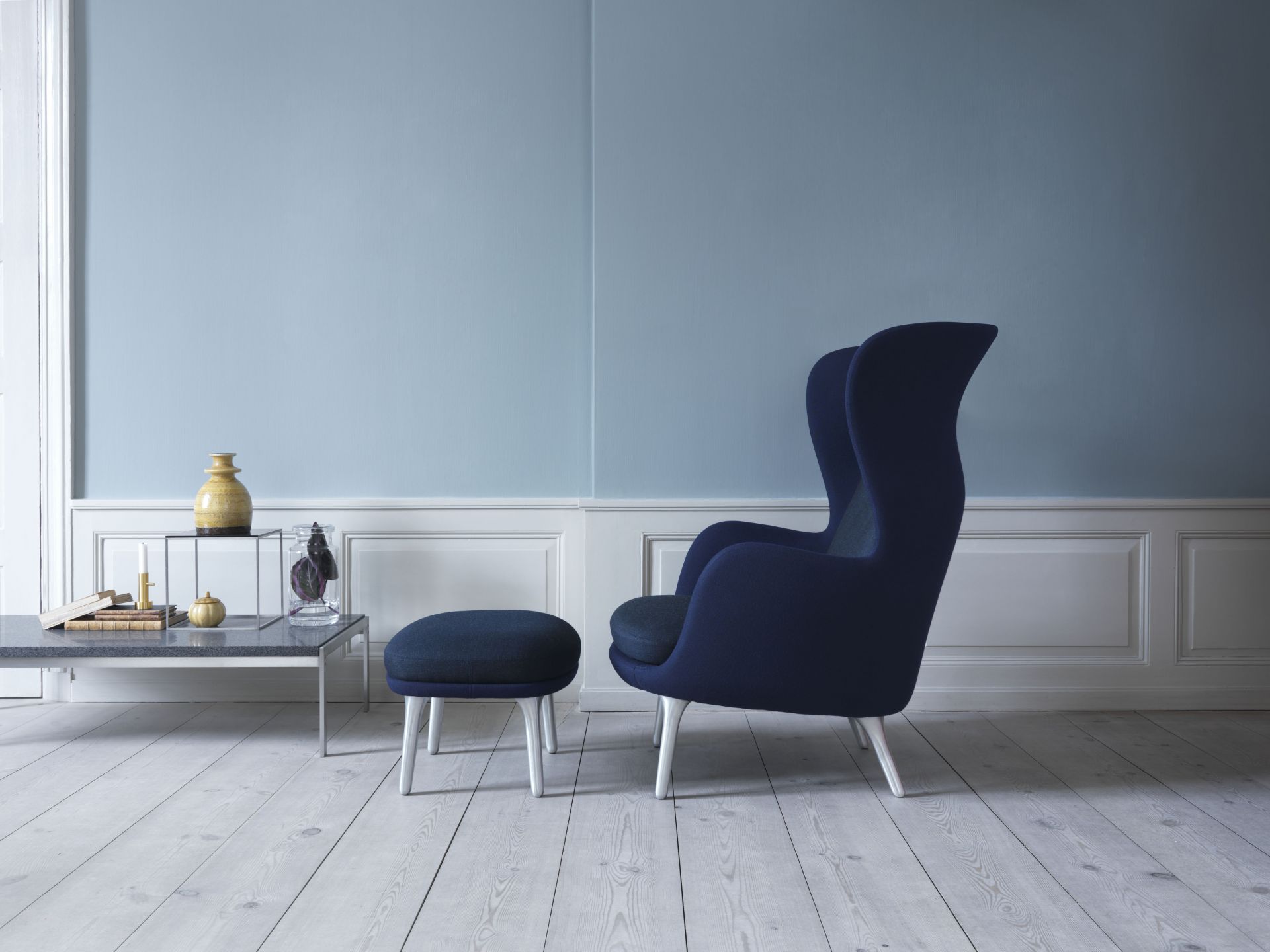 Ro Armchair Wood Fritz Hansen