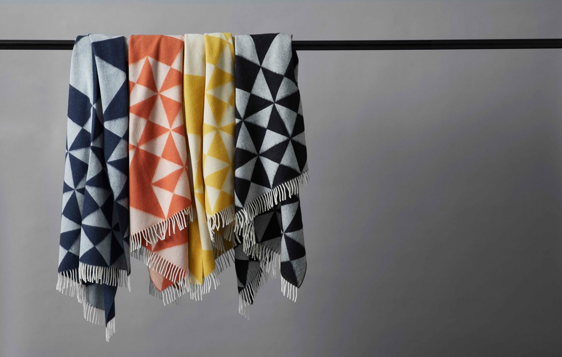 Mirror Throw Verpan