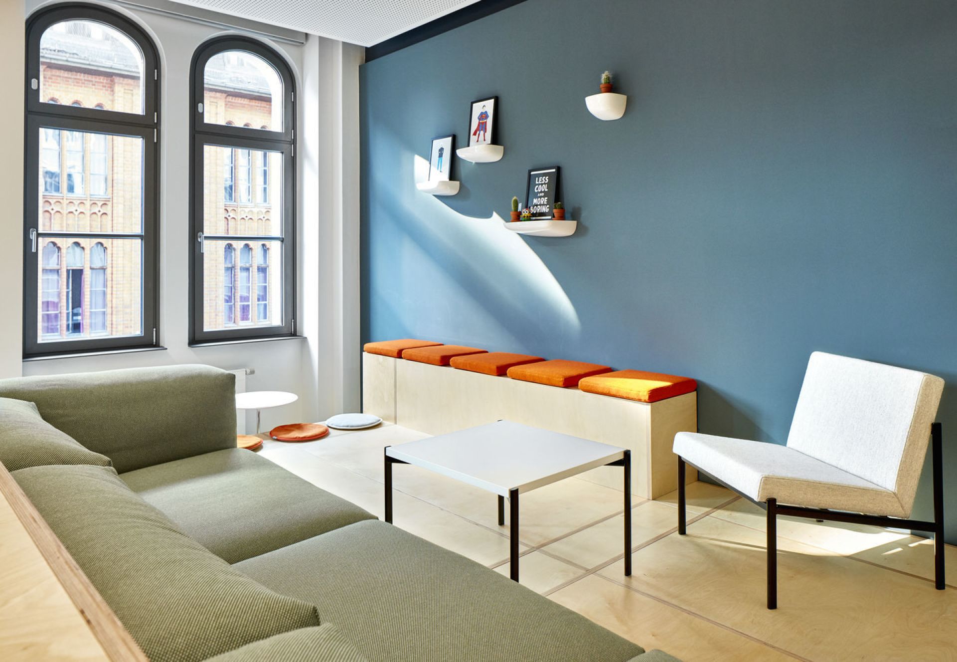Corniches Wallboard Small Vitra