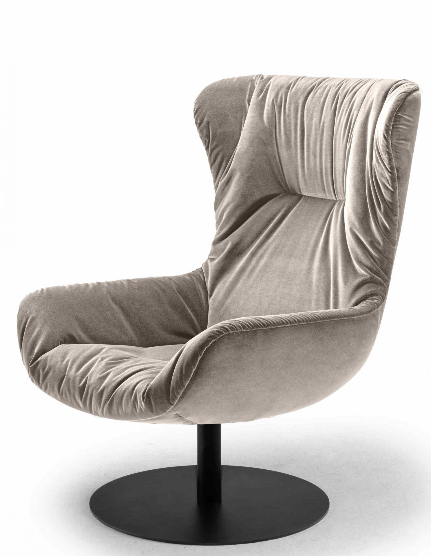 Leya wingback armchair Freifrau Manufaktur