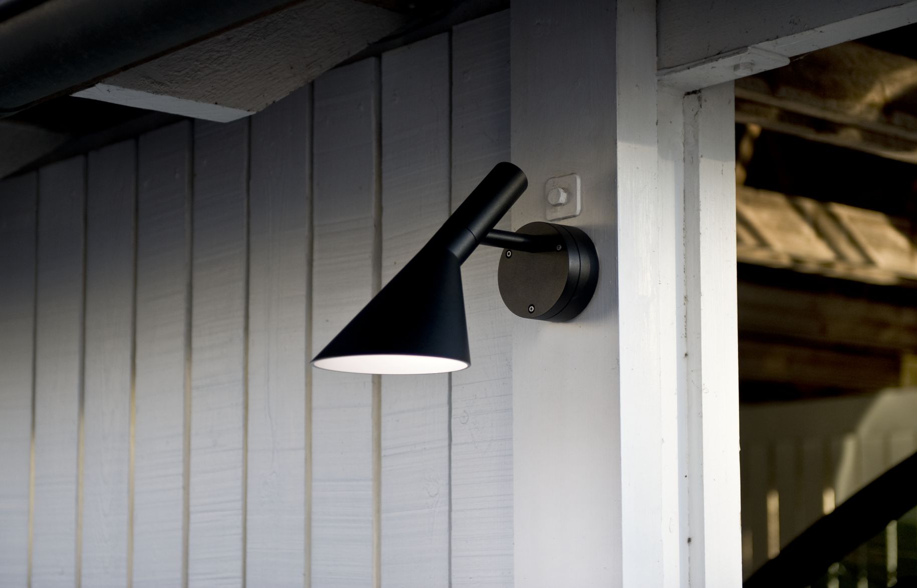 AJ 50 Outdoor Wall Light Louis Poulsen