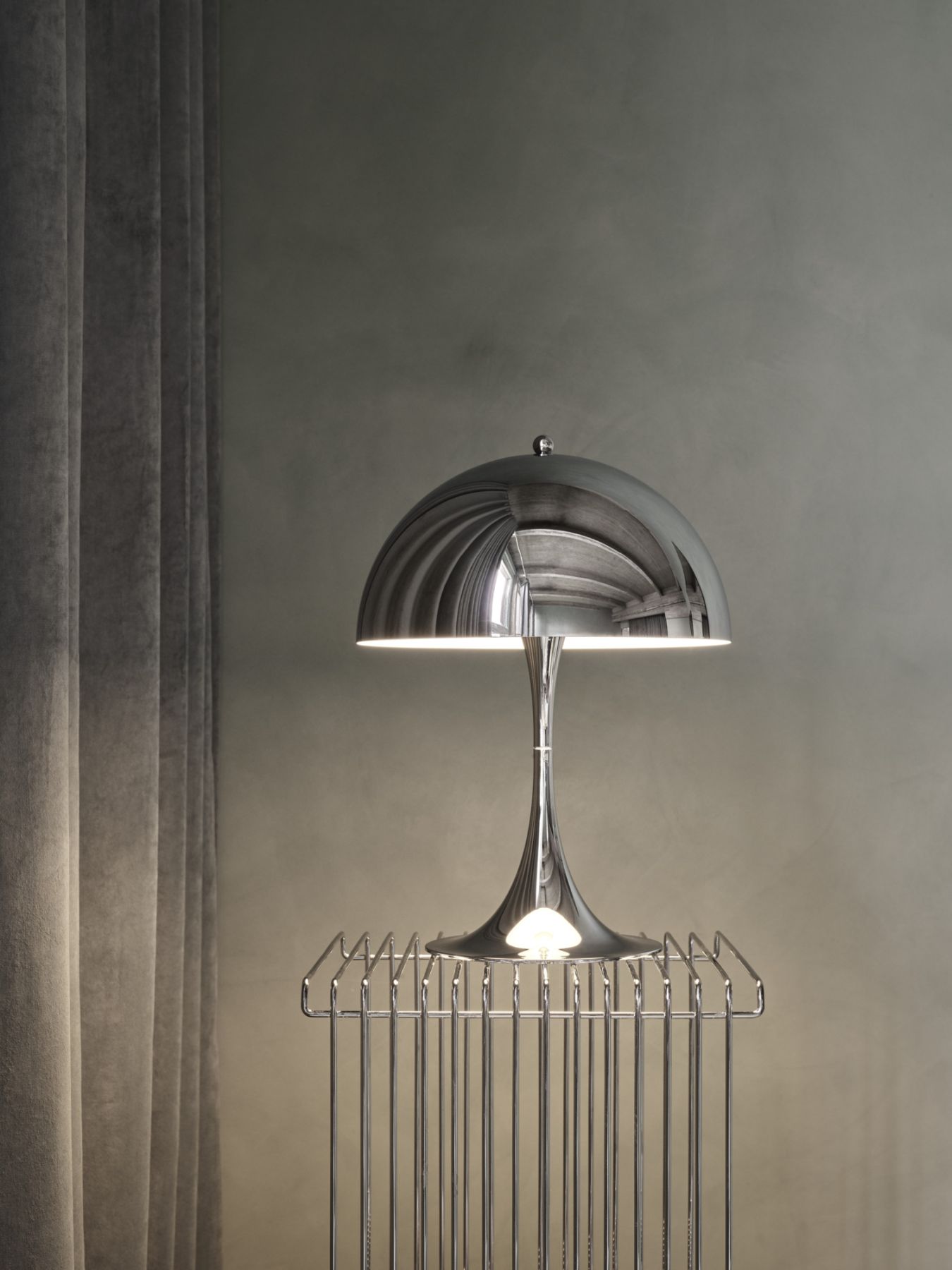 Panthella 320 Table lamp Louis Poulsen