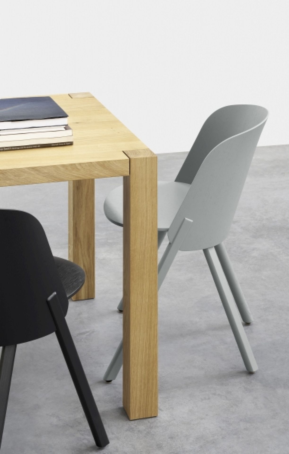 CH05 This Chair e15