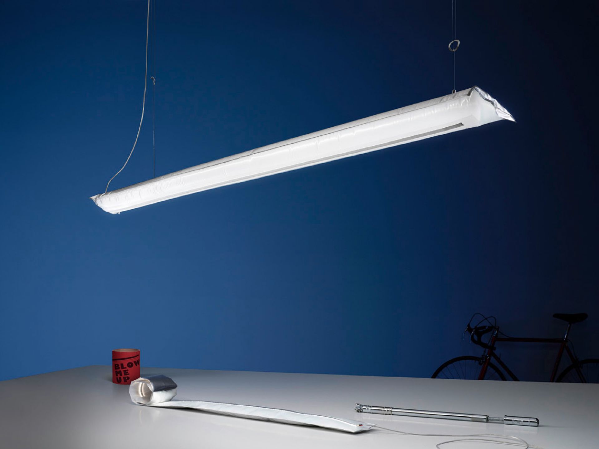 Blow Up Me Standing / hanging lamp silver Ingo Maurer