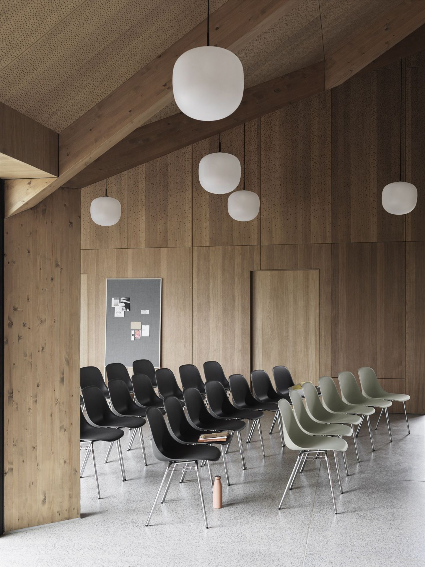 Fiber Chair A-Base chair Muuto