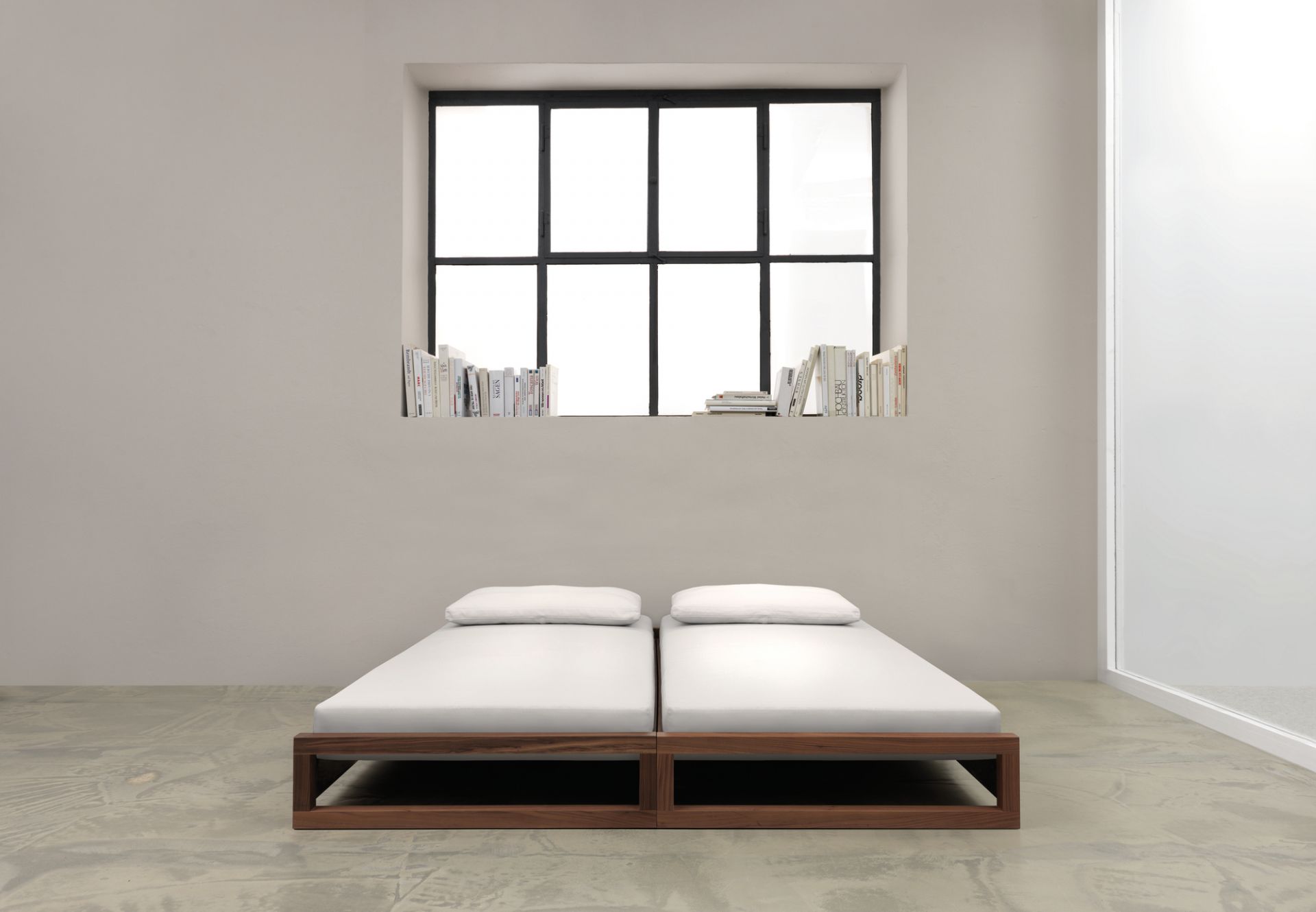 Guest 90 wood bed american walnut Zeitraum