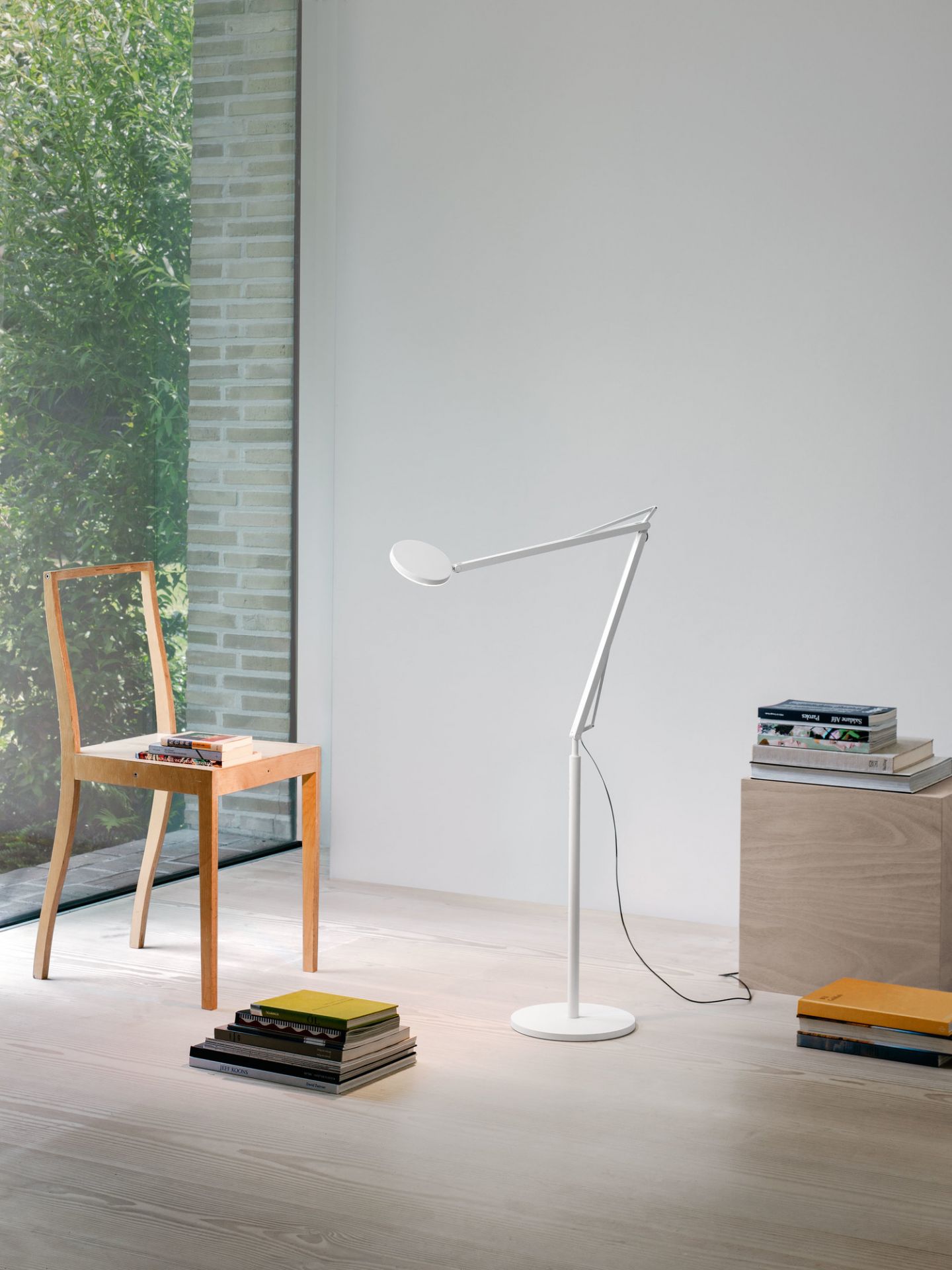 John Floor lamp Grau