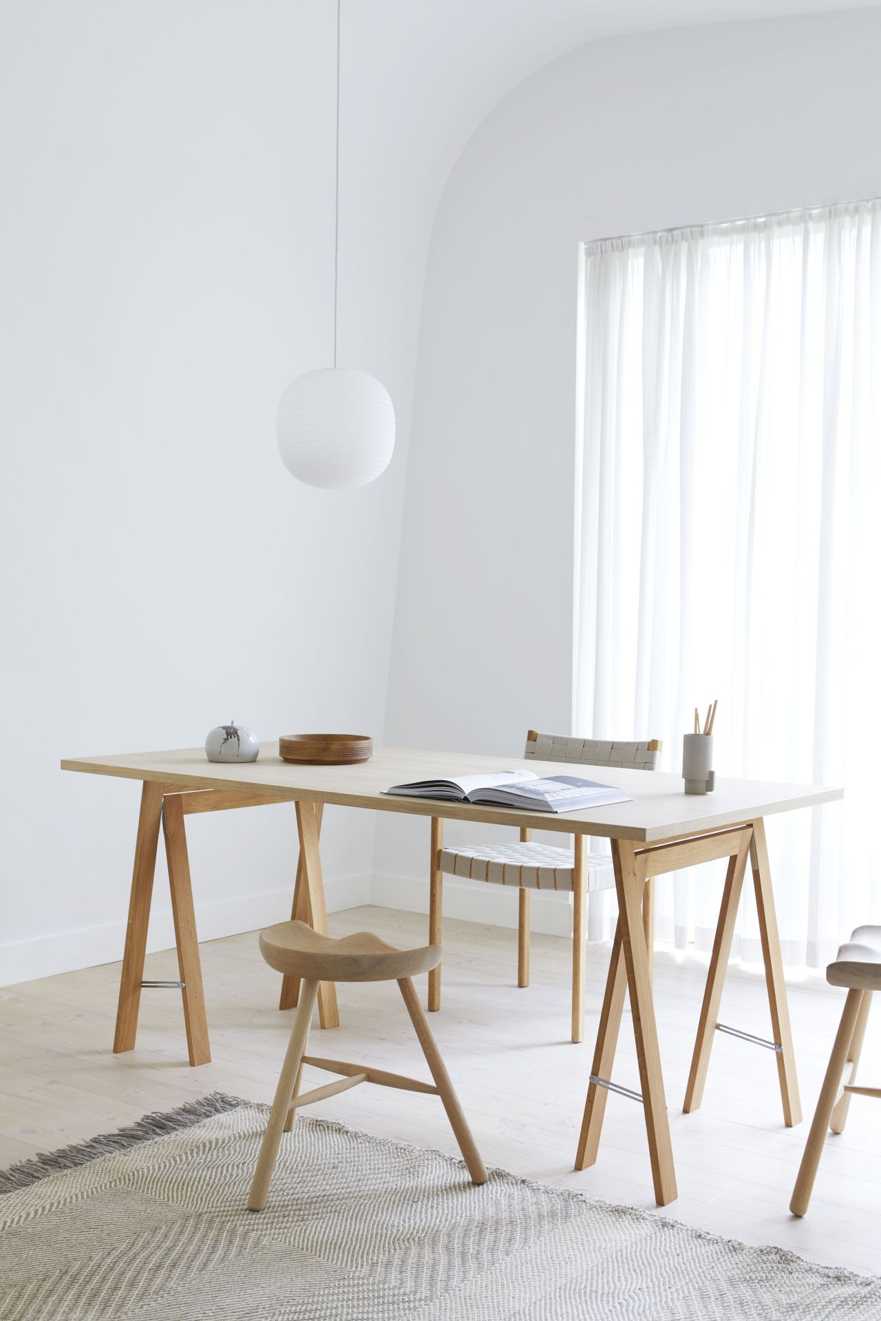 Shoemaker Chair™ No. 49 Beech black stained Form & Refine