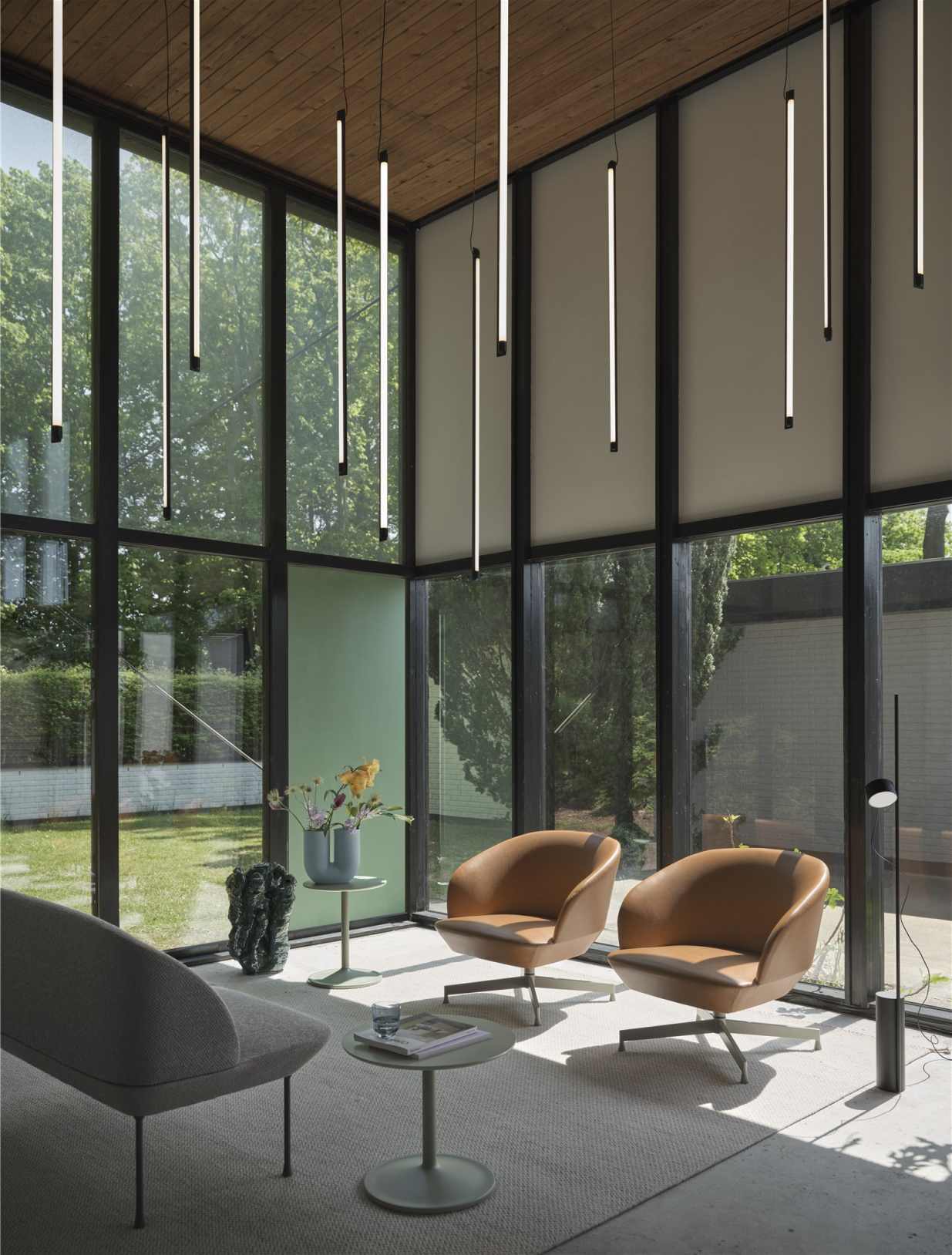 Post Floor Lamp Muuto