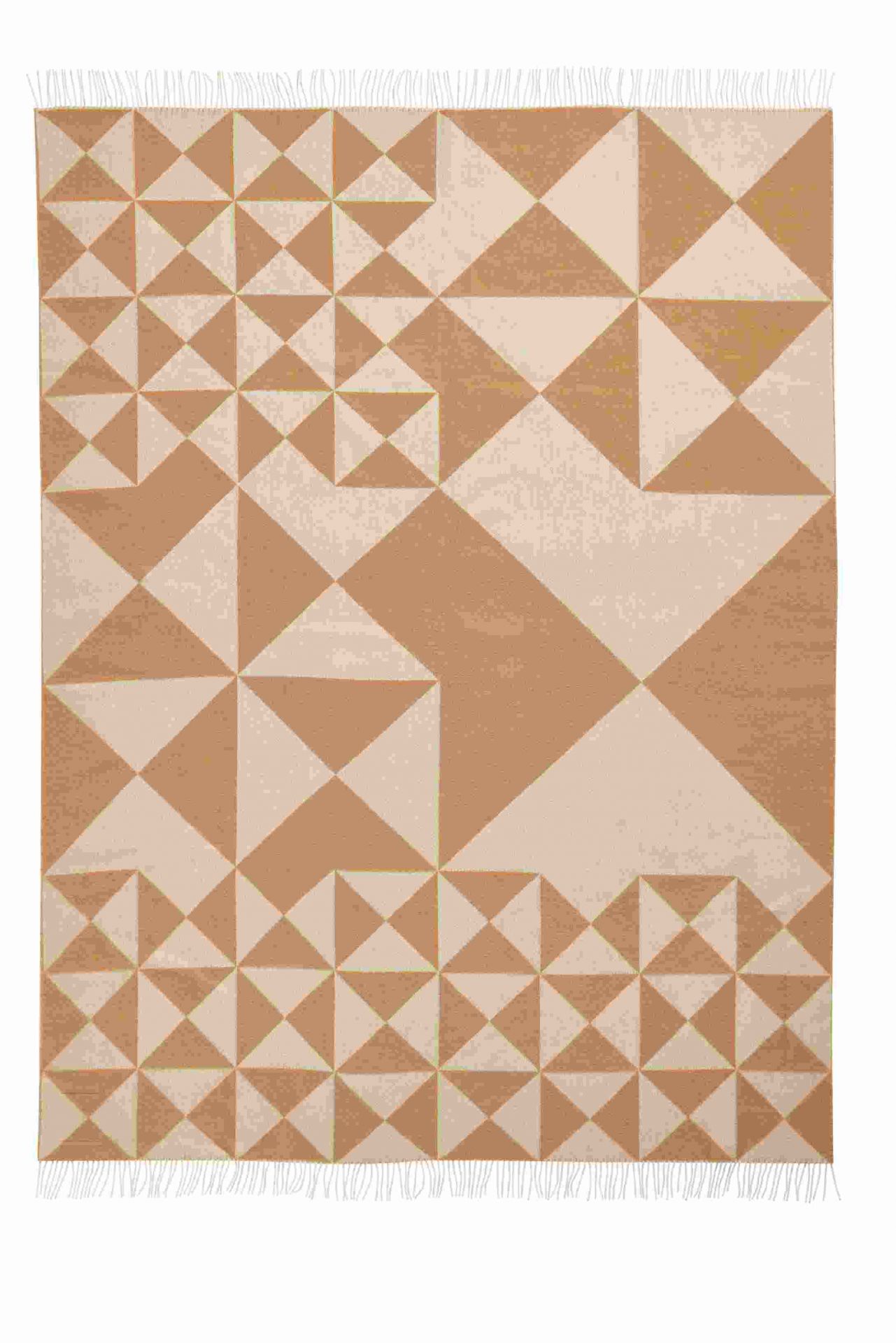 Mirror Throw Verpan Sand