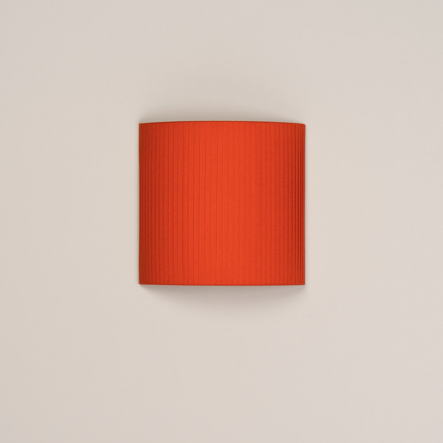 Comodín cuadrado square wall lamp Red-amber ribbon Santa & Cole