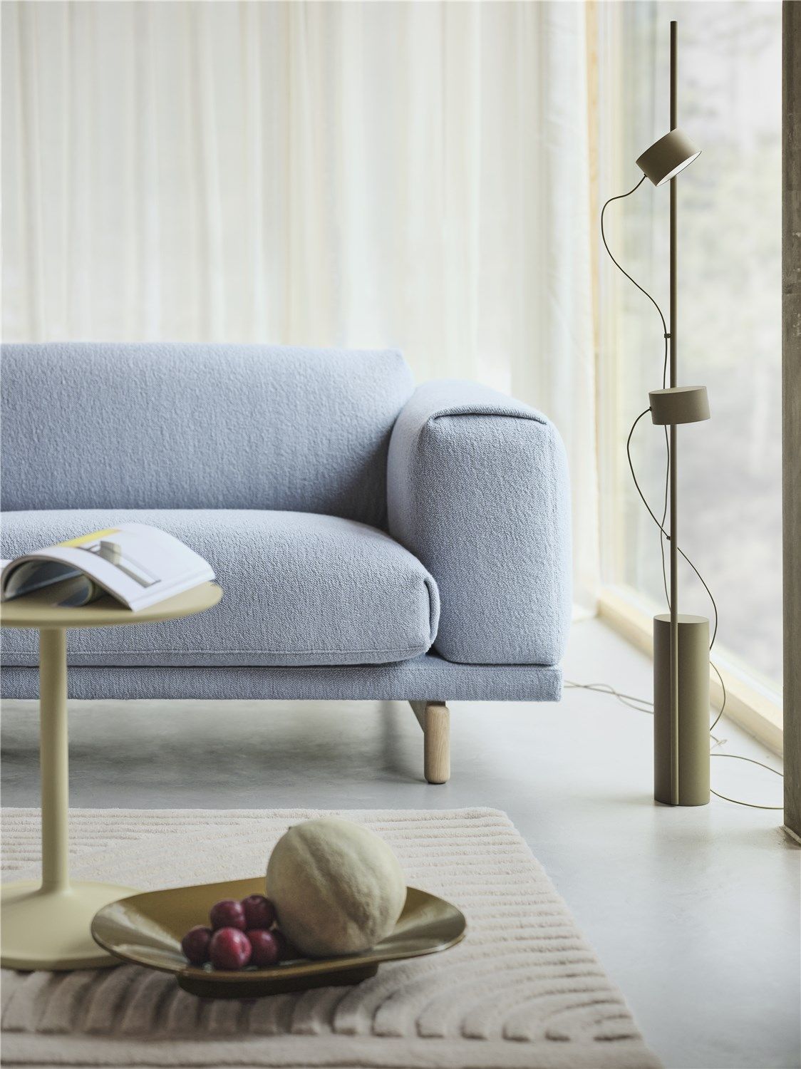 Post Floor Lamp Muuto