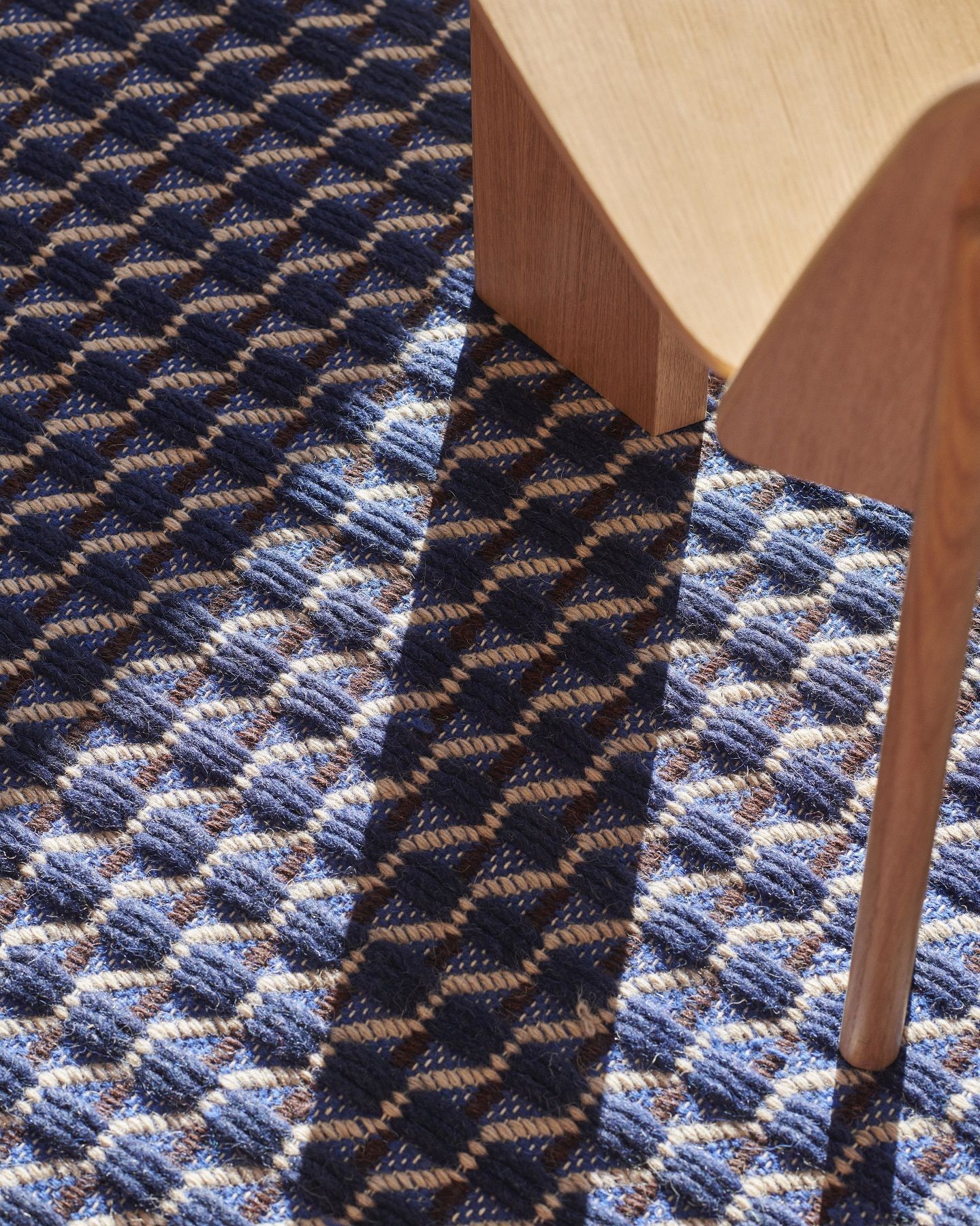 Channel Rug Blue-white Rug Hay